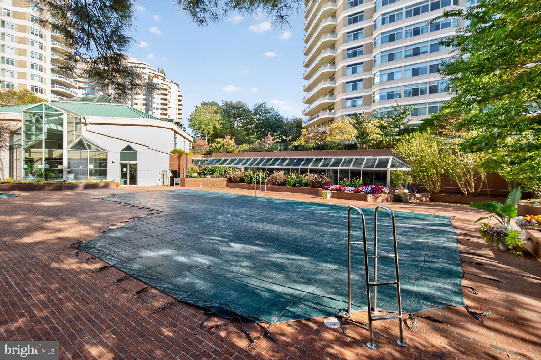 SOMERSET HOUSE CONDOS - Residential Lease