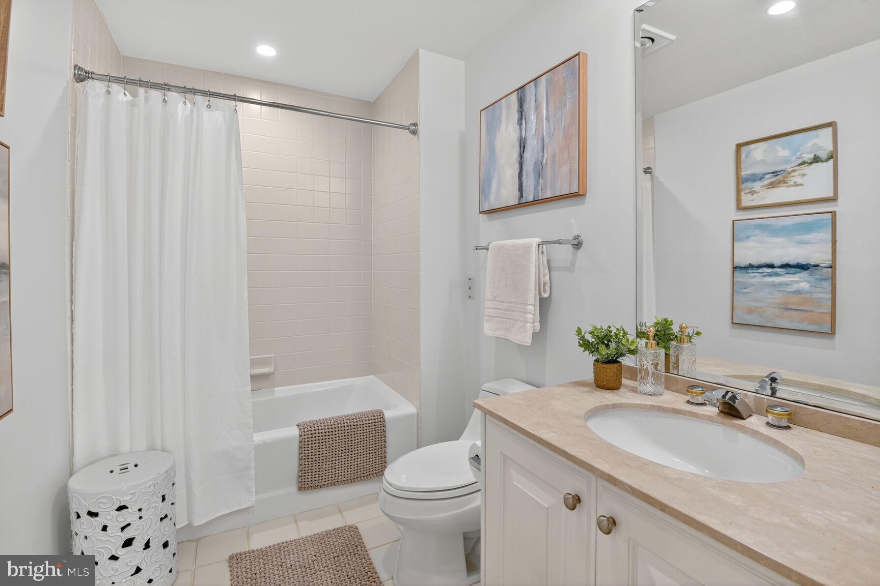 SOMERSET HOUSE CONDOS - Residential Lease