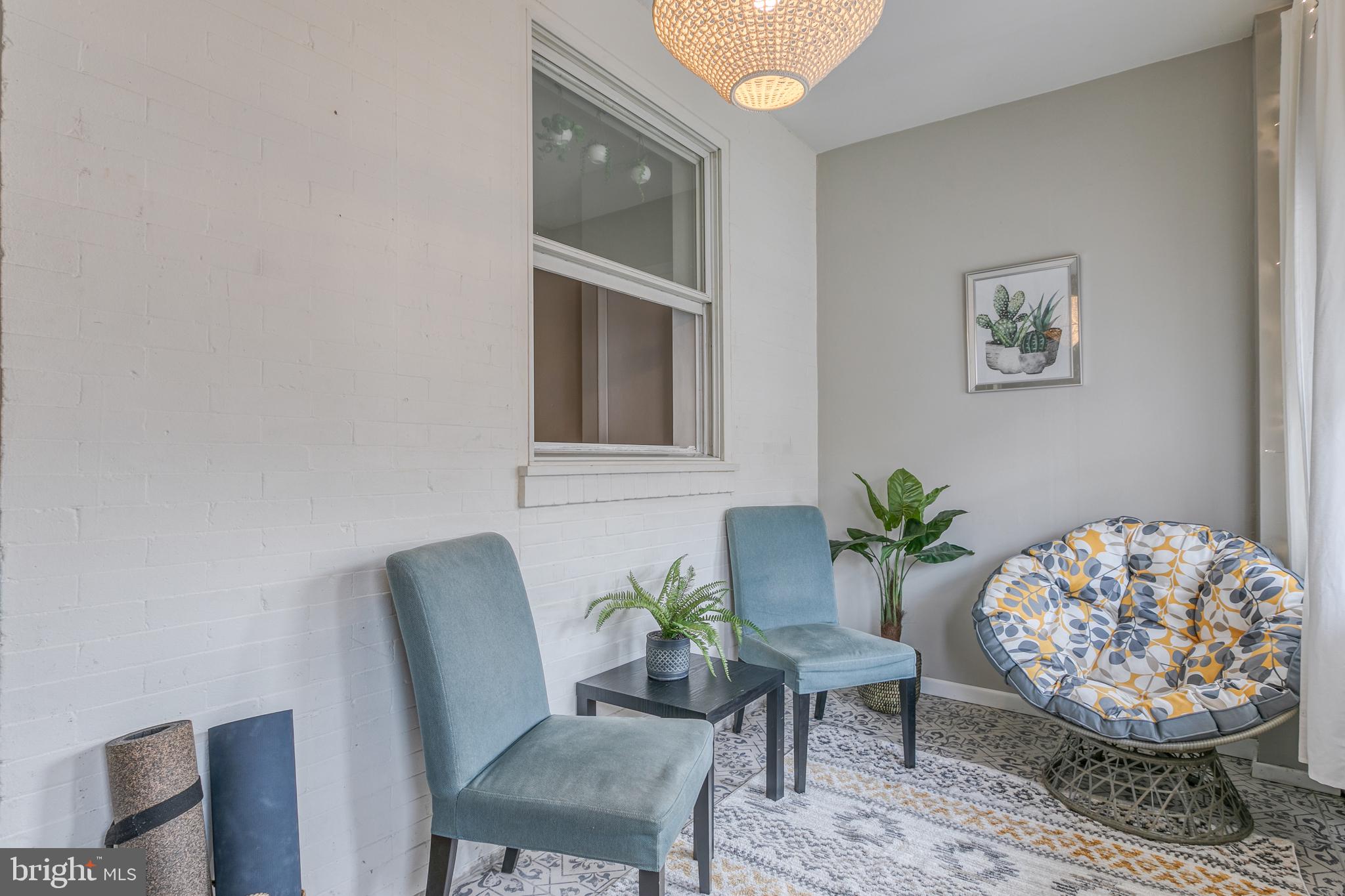 FAIRMOUNT - Residential