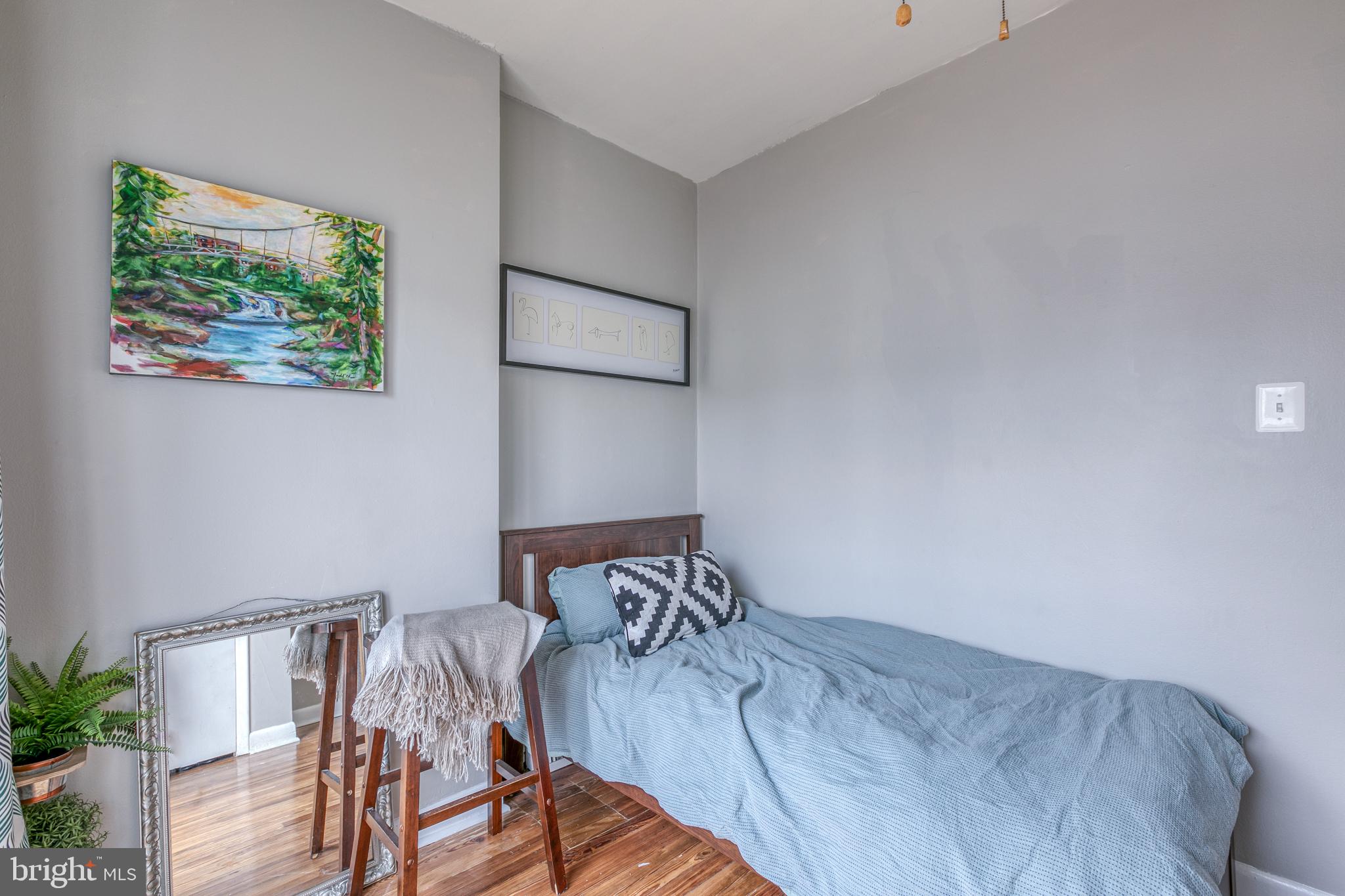 FAIRMOUNT - Residential