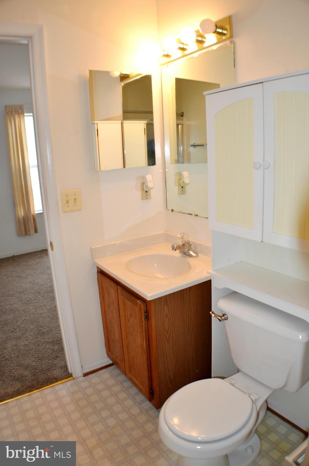 LAUREL GLEN - Residential