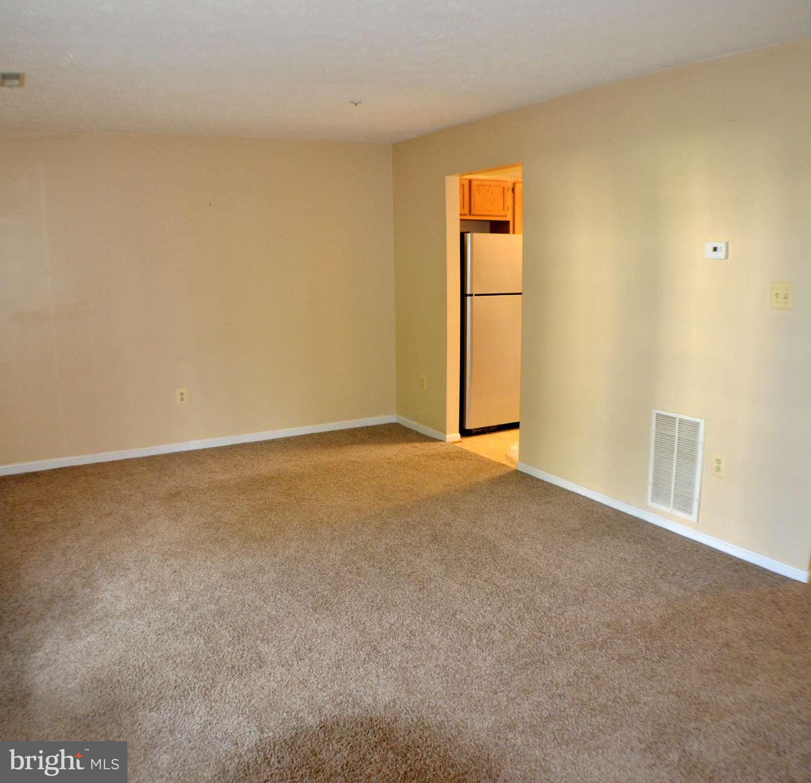 LAUREL GLEN - Residential