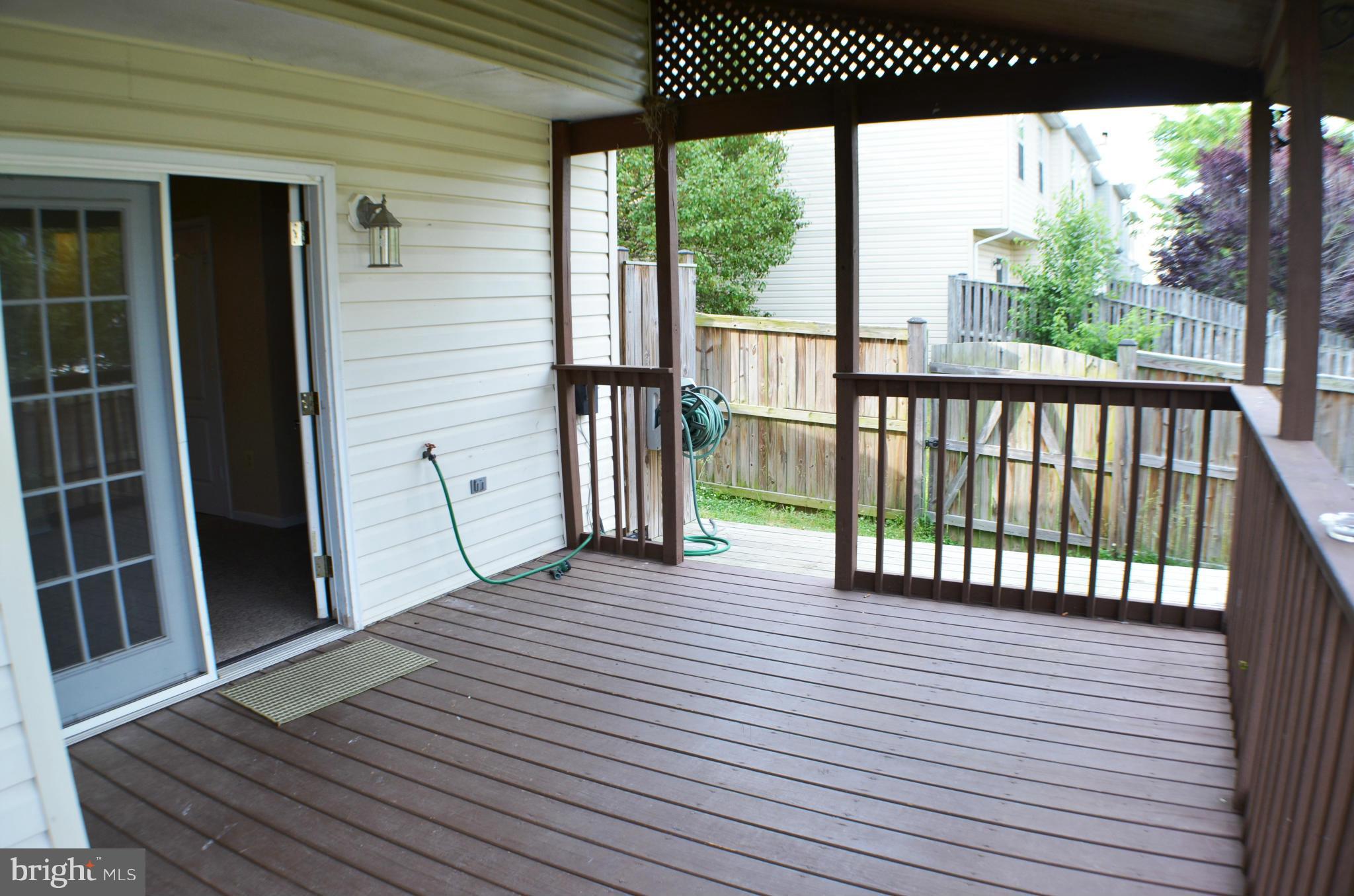 LAUREL GLEN - Residential