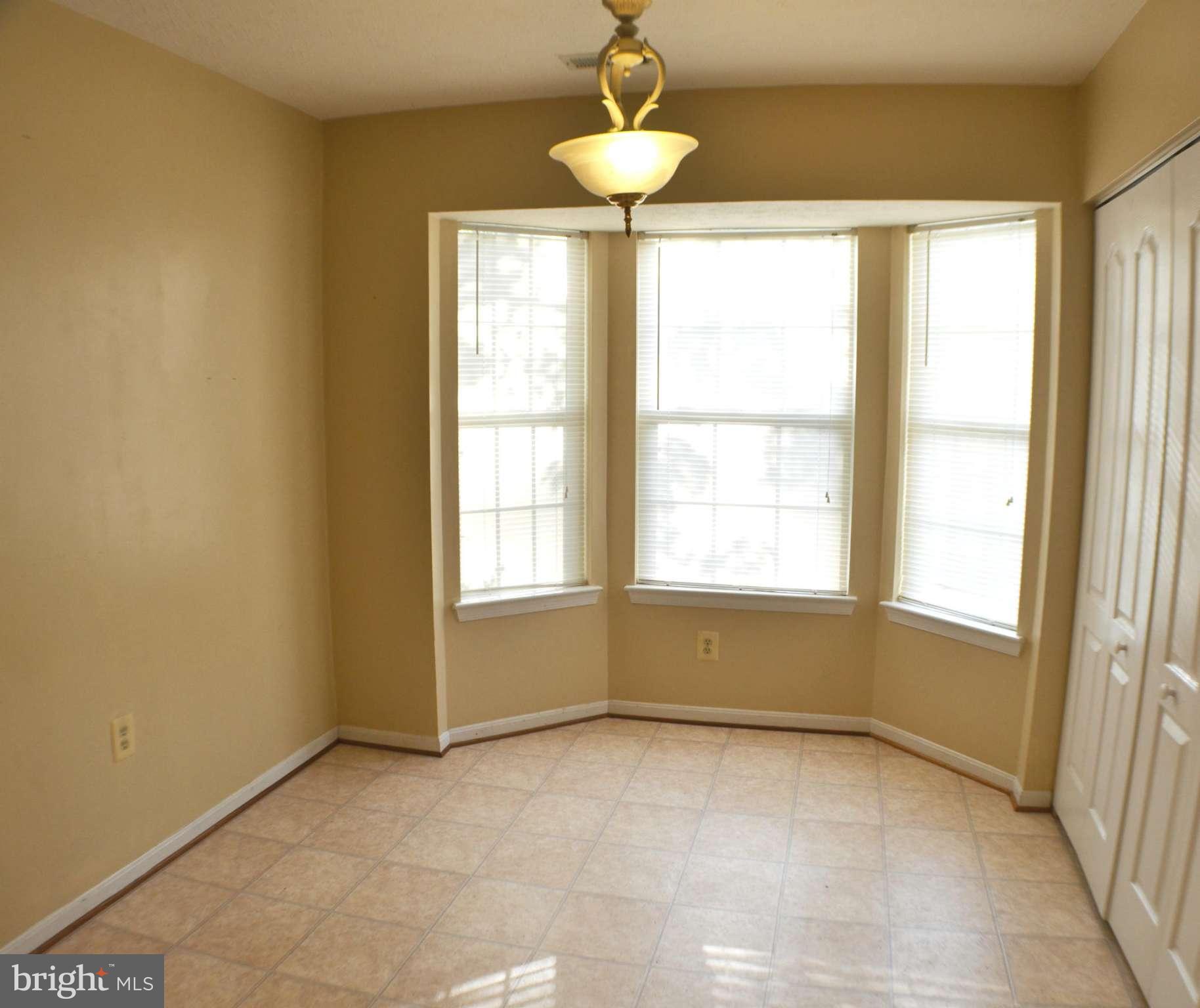 LAUREL GLEN - Residential