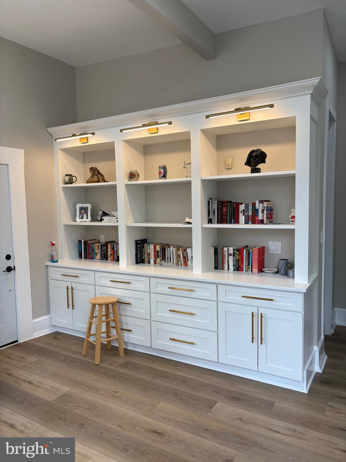 801 E CAPITOL STREET SE