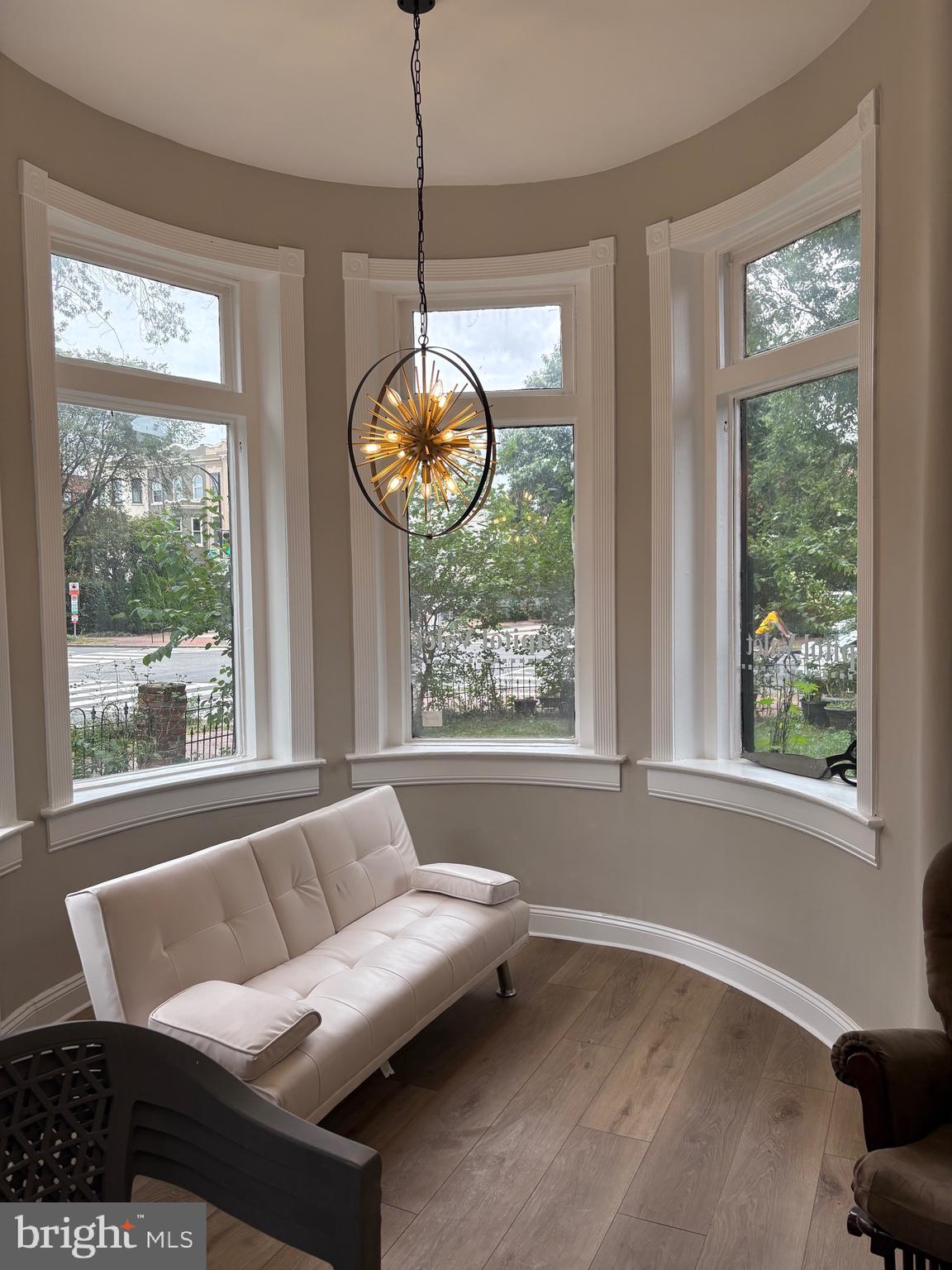 801 E CAPITOL STREET SE