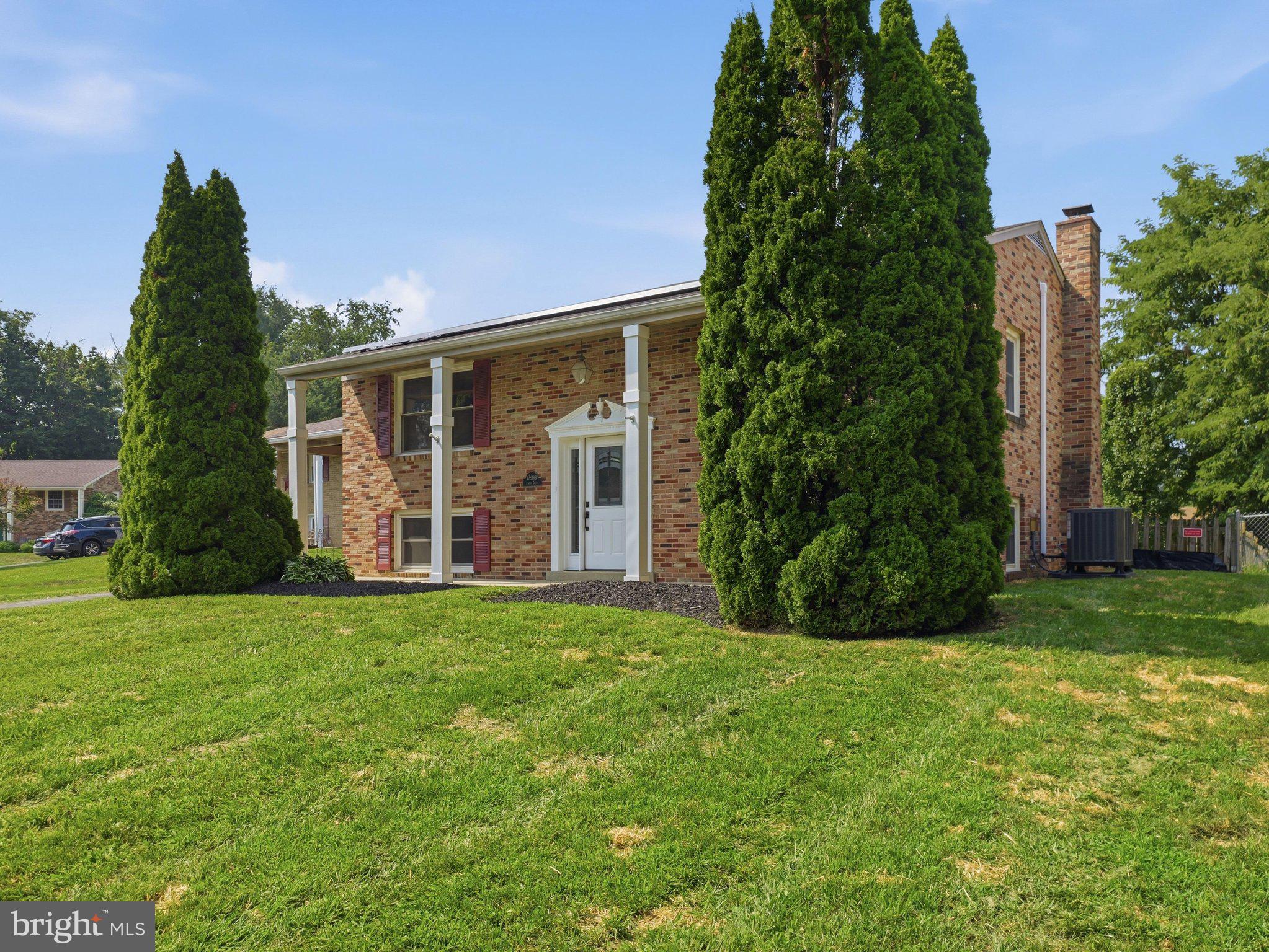 17608 FOREST GLEN CIRCLE