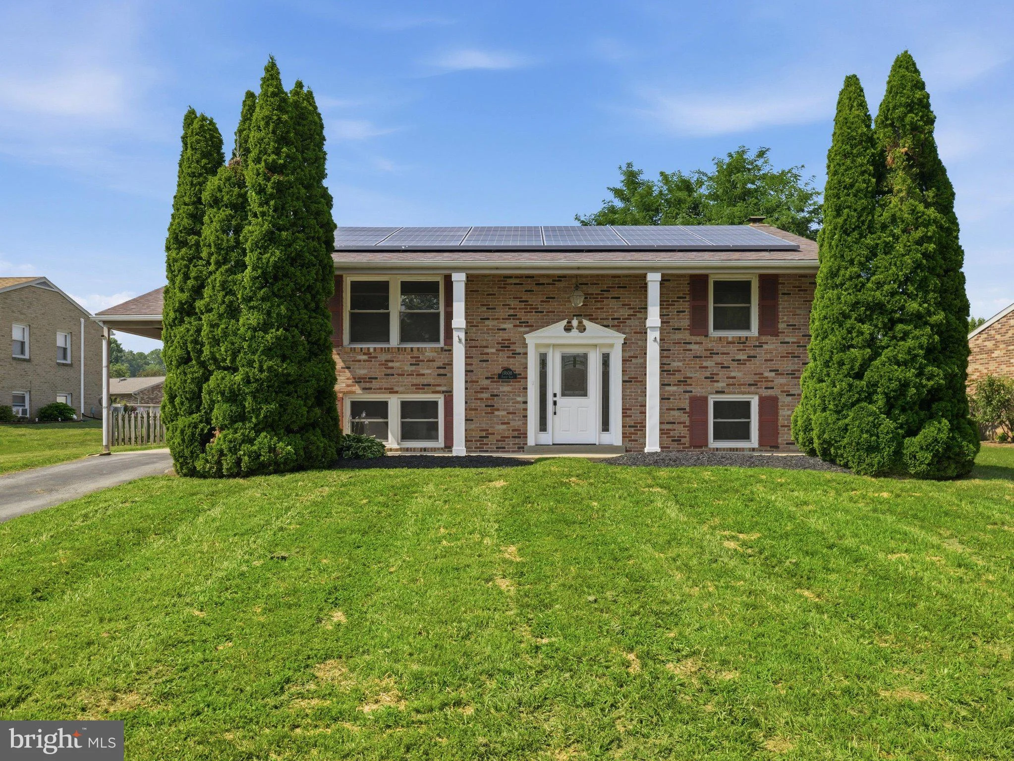17608 Forest Glen Circle