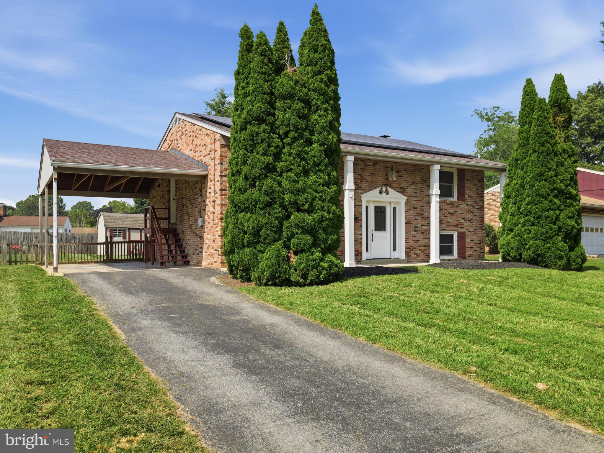 17608 FOREST GLEN CIRCLE