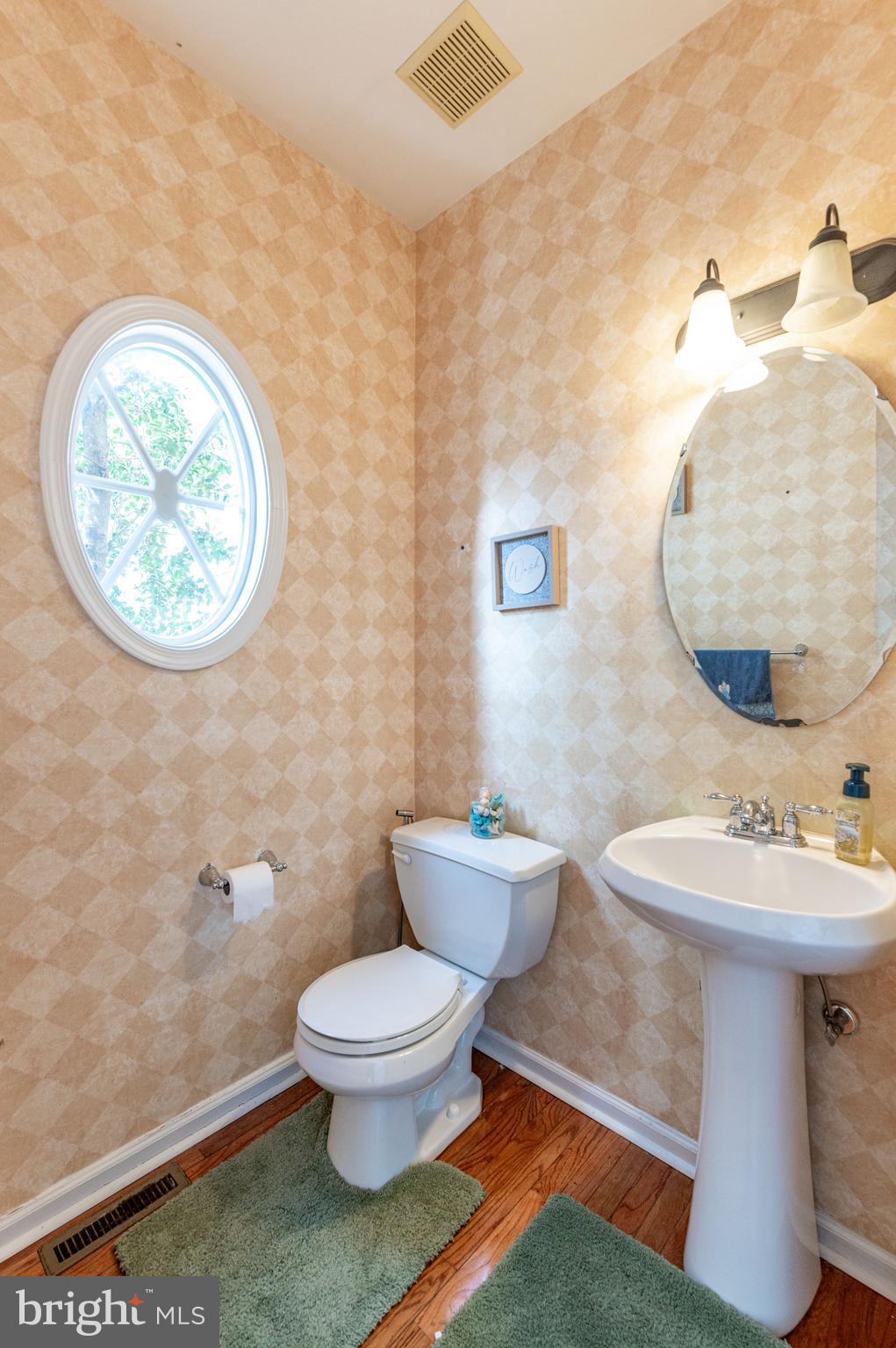 FOX RUN ESTATES - Residential