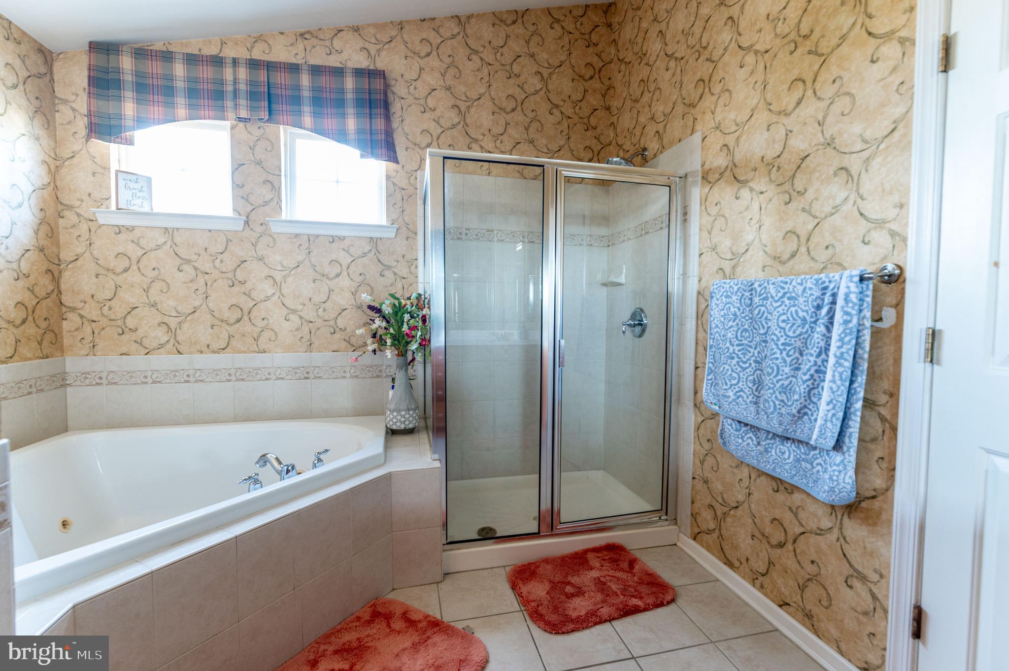 FOX RUN ESTATES - Residential