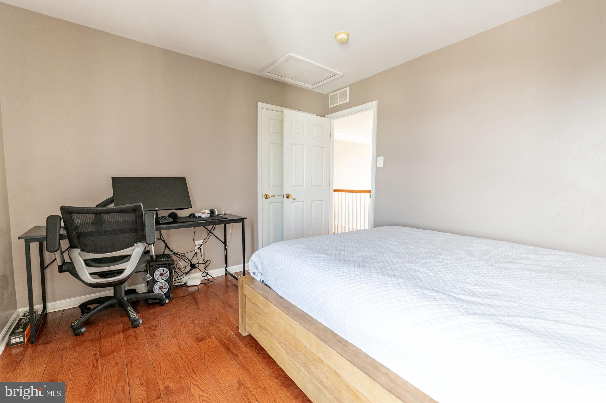 FOX RUN ESTATES - Residential