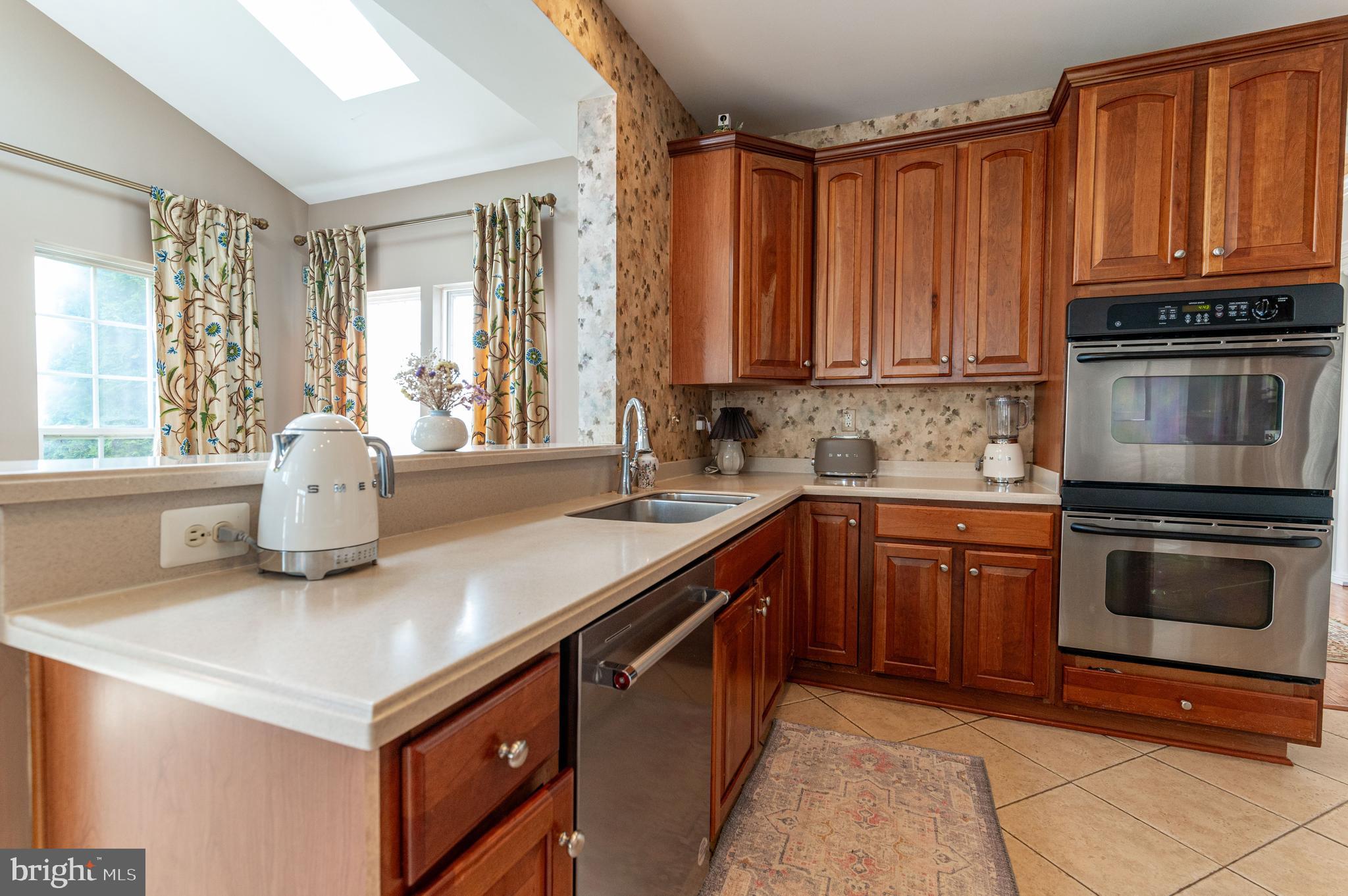 FOX RUN ESTATES - Residential