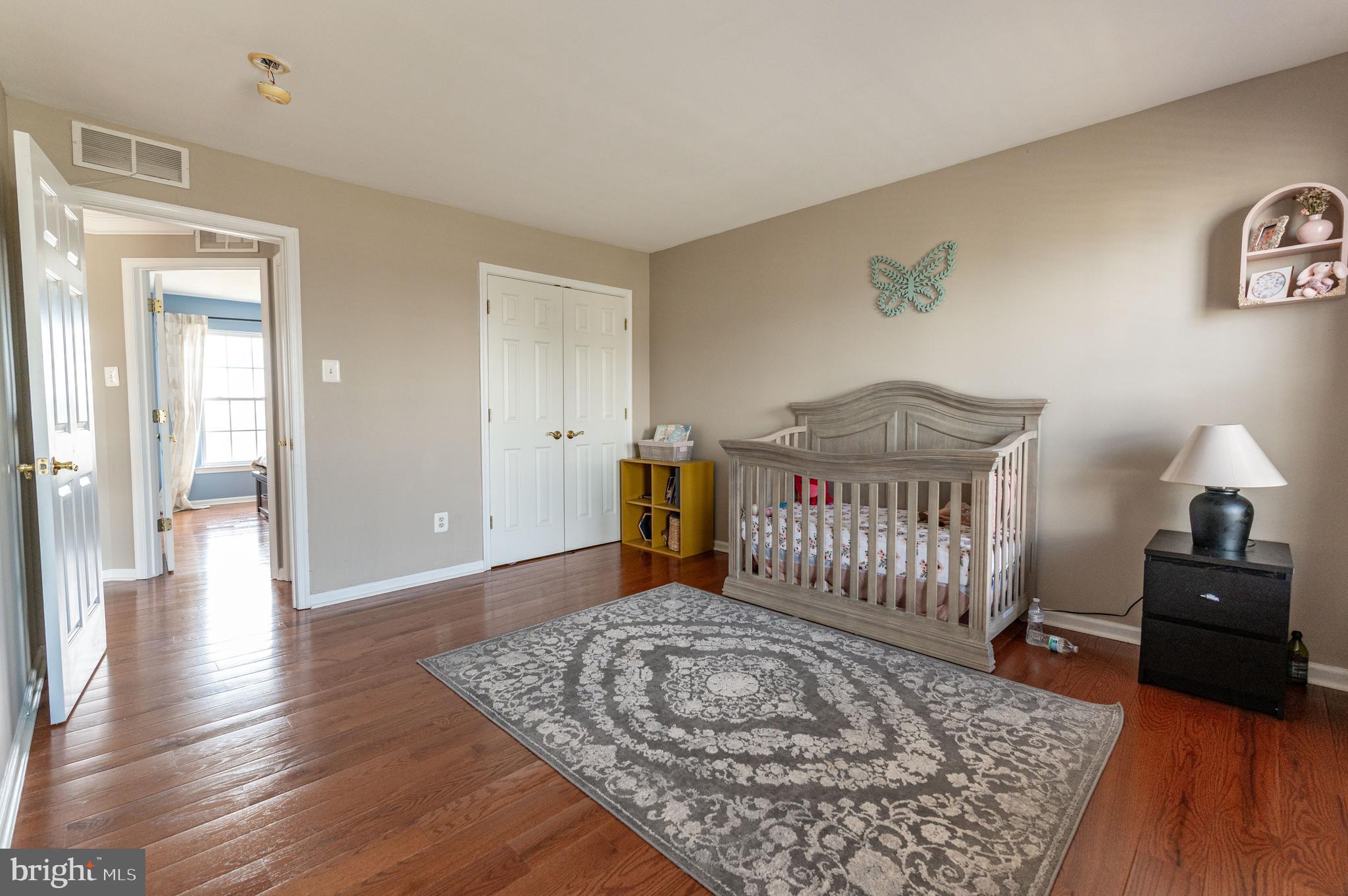 FOX RUN ESTATES - Residential