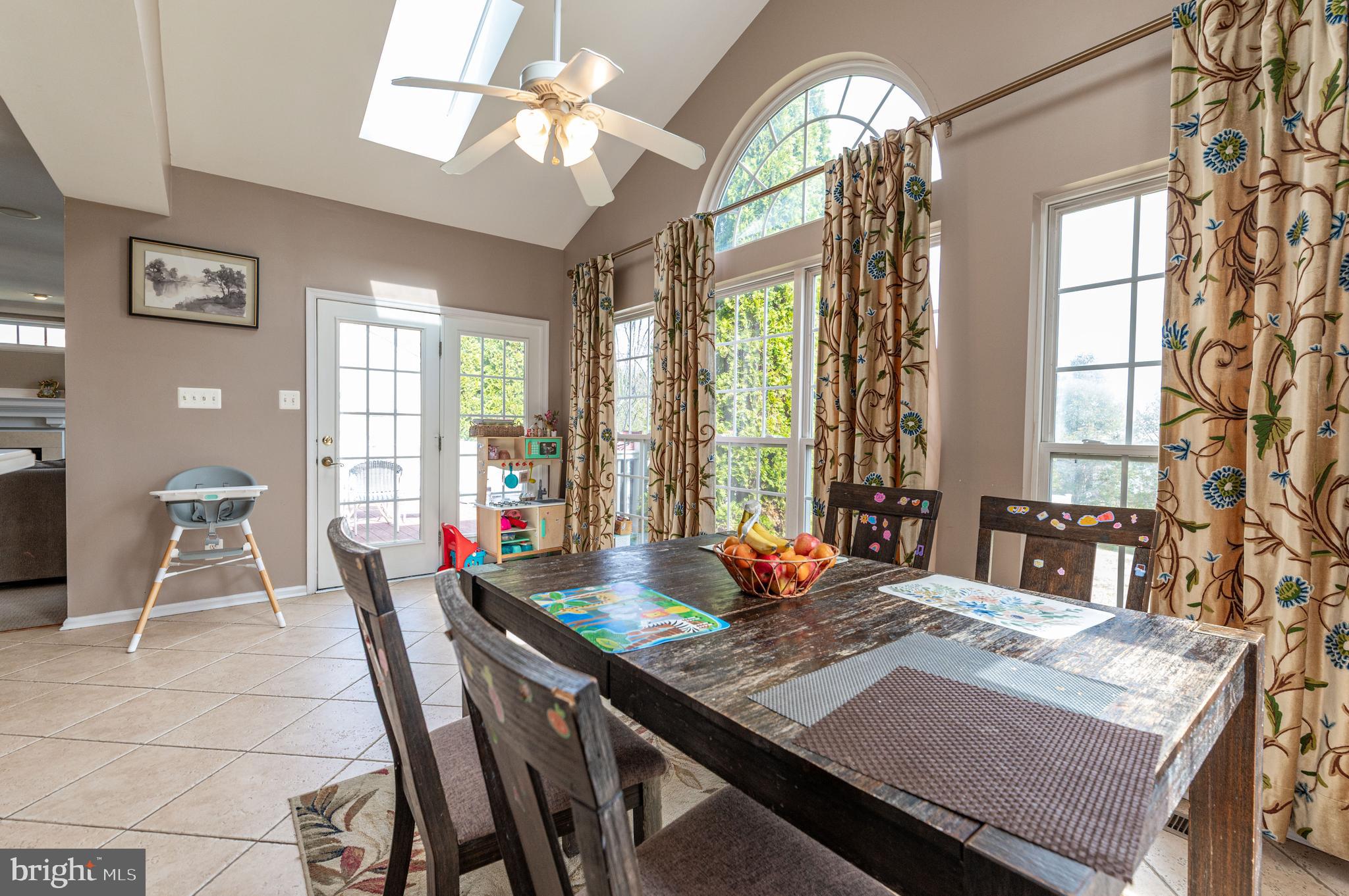 FOX RUN ESTATES - Residential