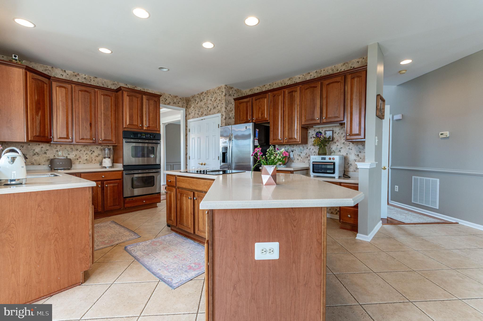 FOX RUN ESTATES - Residential