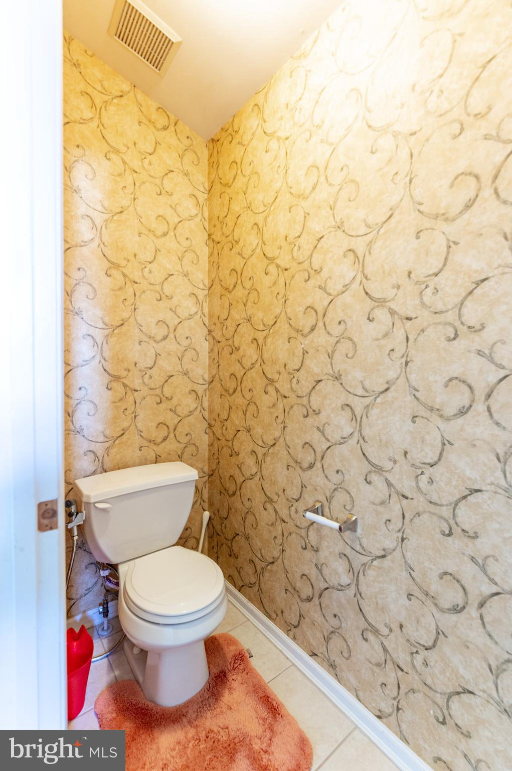 FOX RUN ESTATES - Residential