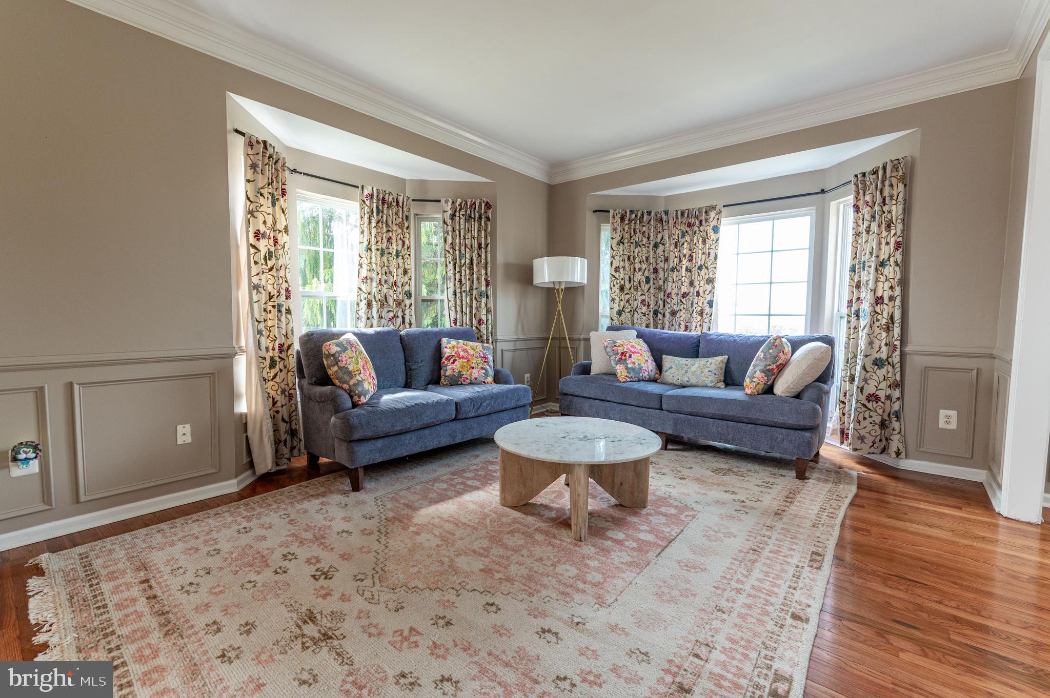 FOX RUN ESTATES - Residential