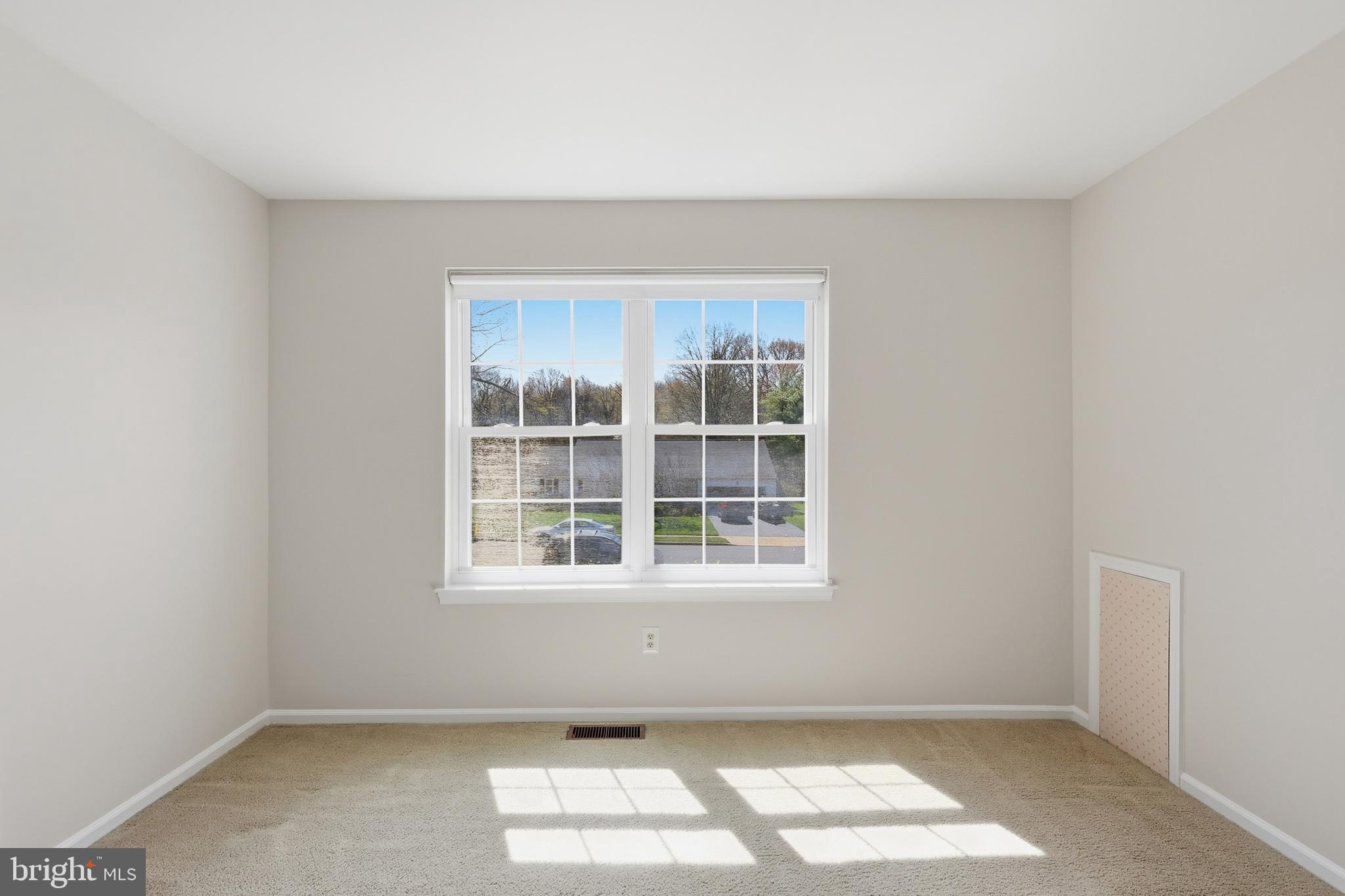 YARDLEY MDWS - Residential