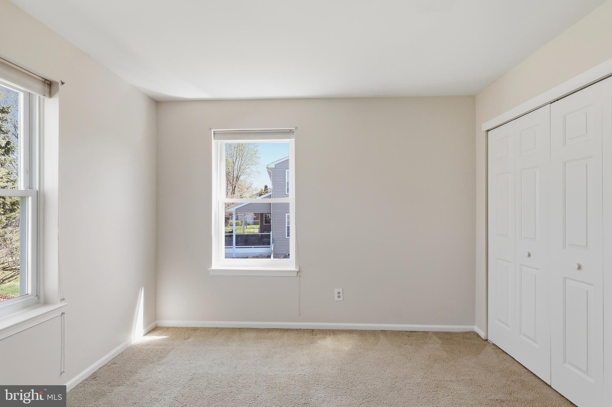 YARDLEY MDWS - Residential