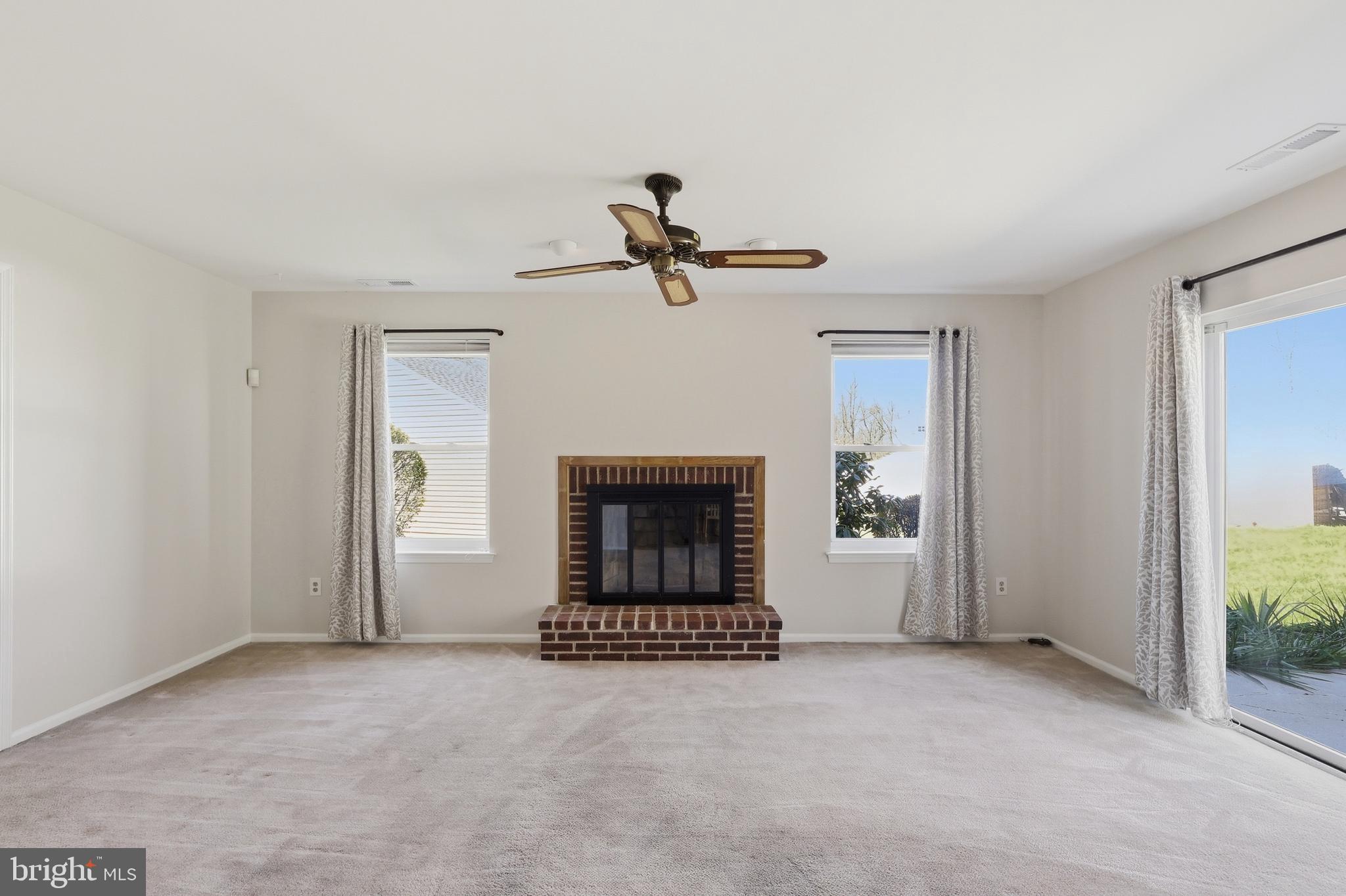 YARDLEY MDWS - Residential