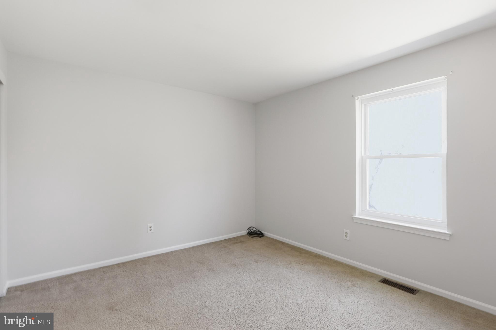 YARDLEY MDWS - Residential