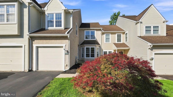 432 COUNTRY CLUB DR, LANSDALE, PA 19446 - Image c6849bddfa59b32c9cf75e55cb0fe8bc/1406665422
