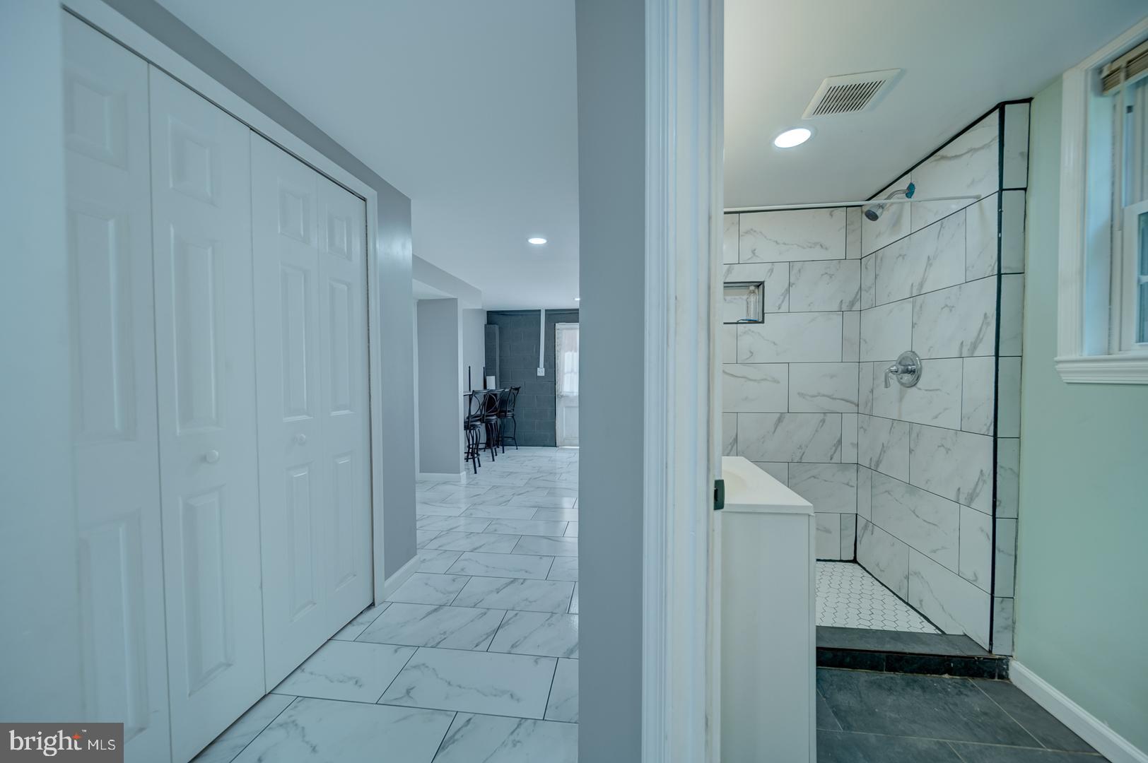 HIGHLAND HOMES - Residential