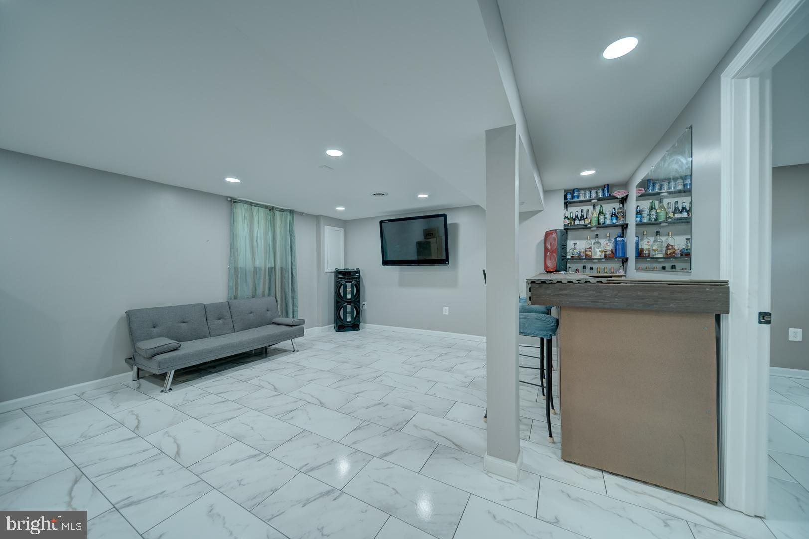 HIGHLAND HOMES - Residential