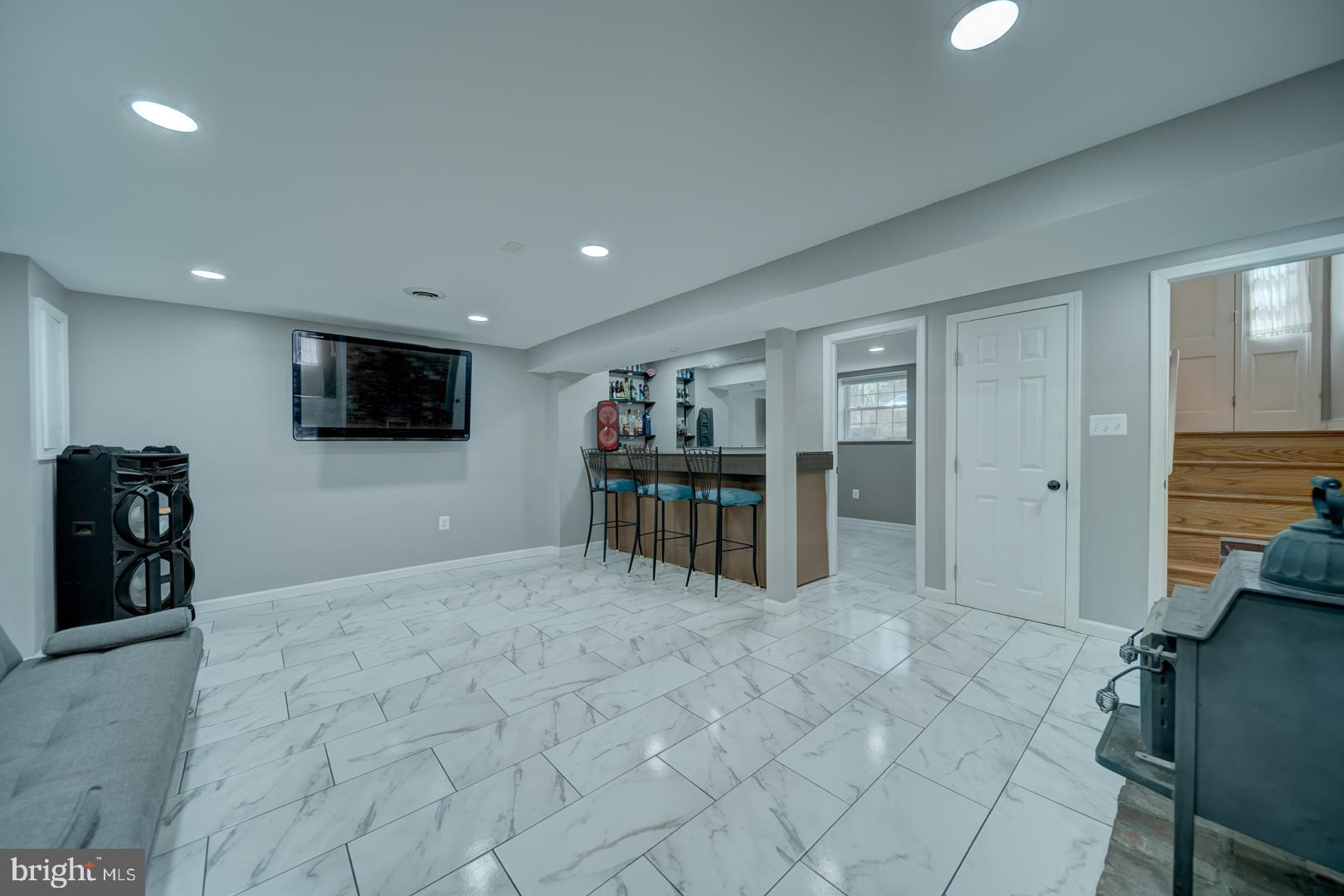 HIGHLAND HOMES - Residential