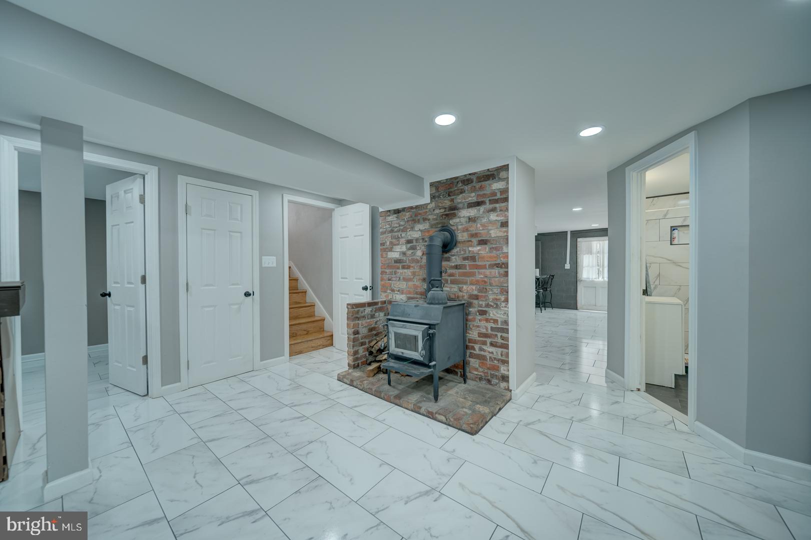 HIGHLAND HOMES - Residential