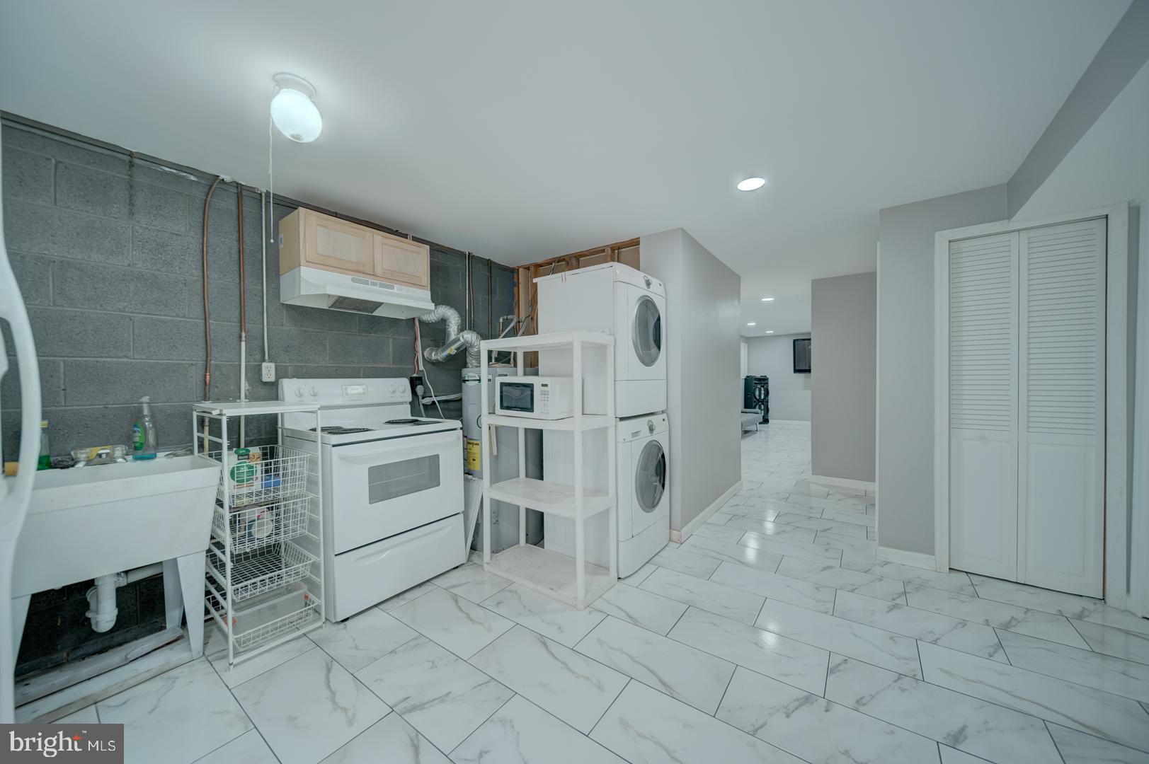 HIGHLAND HOMES - Residential