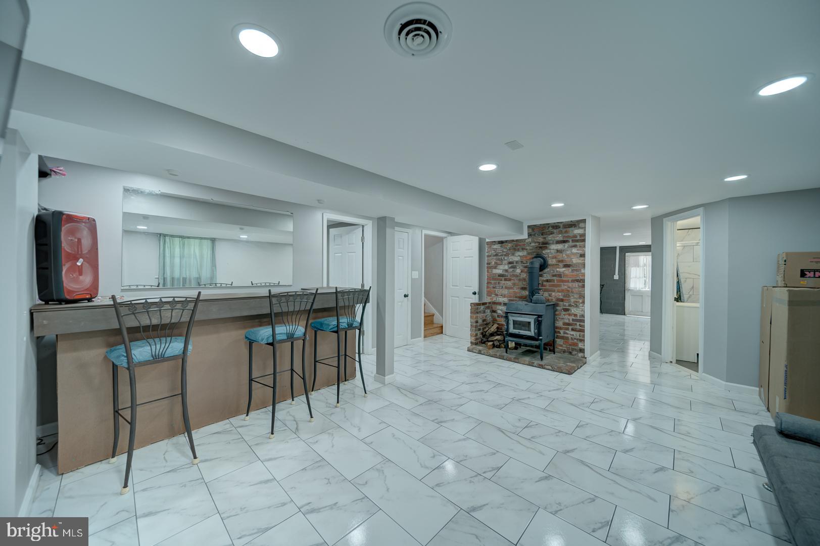 HIGHLAND HOMES - Residential