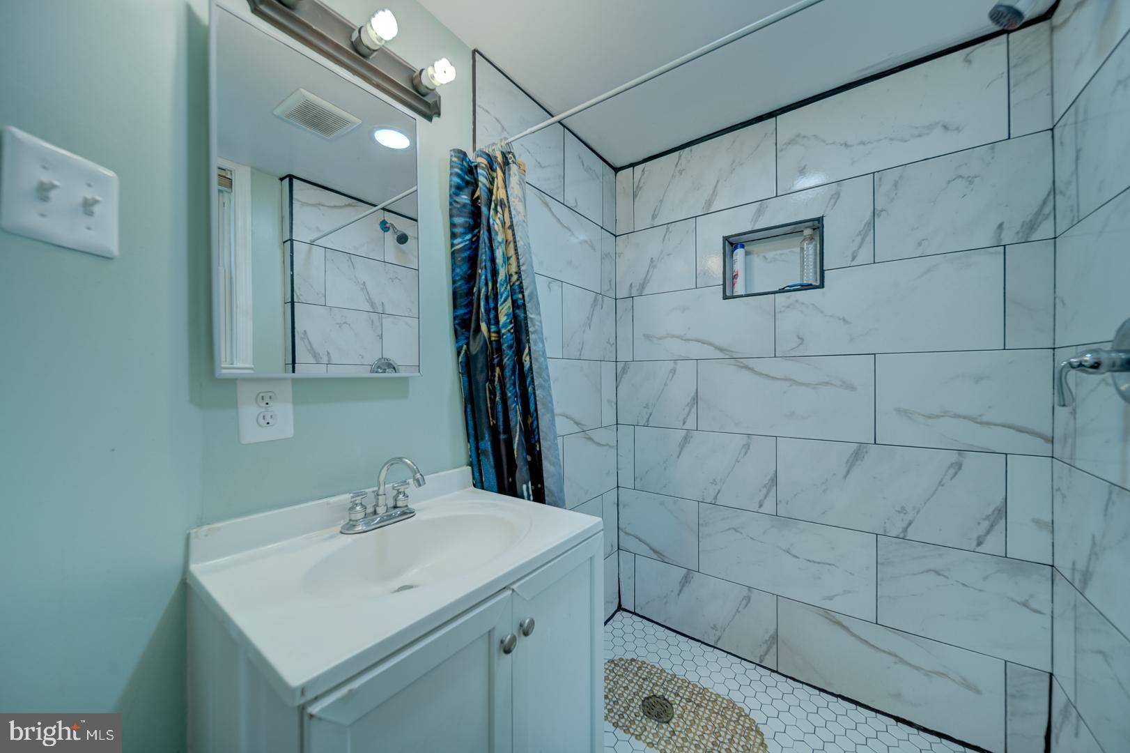 HIGHLAND HOMES - Residential