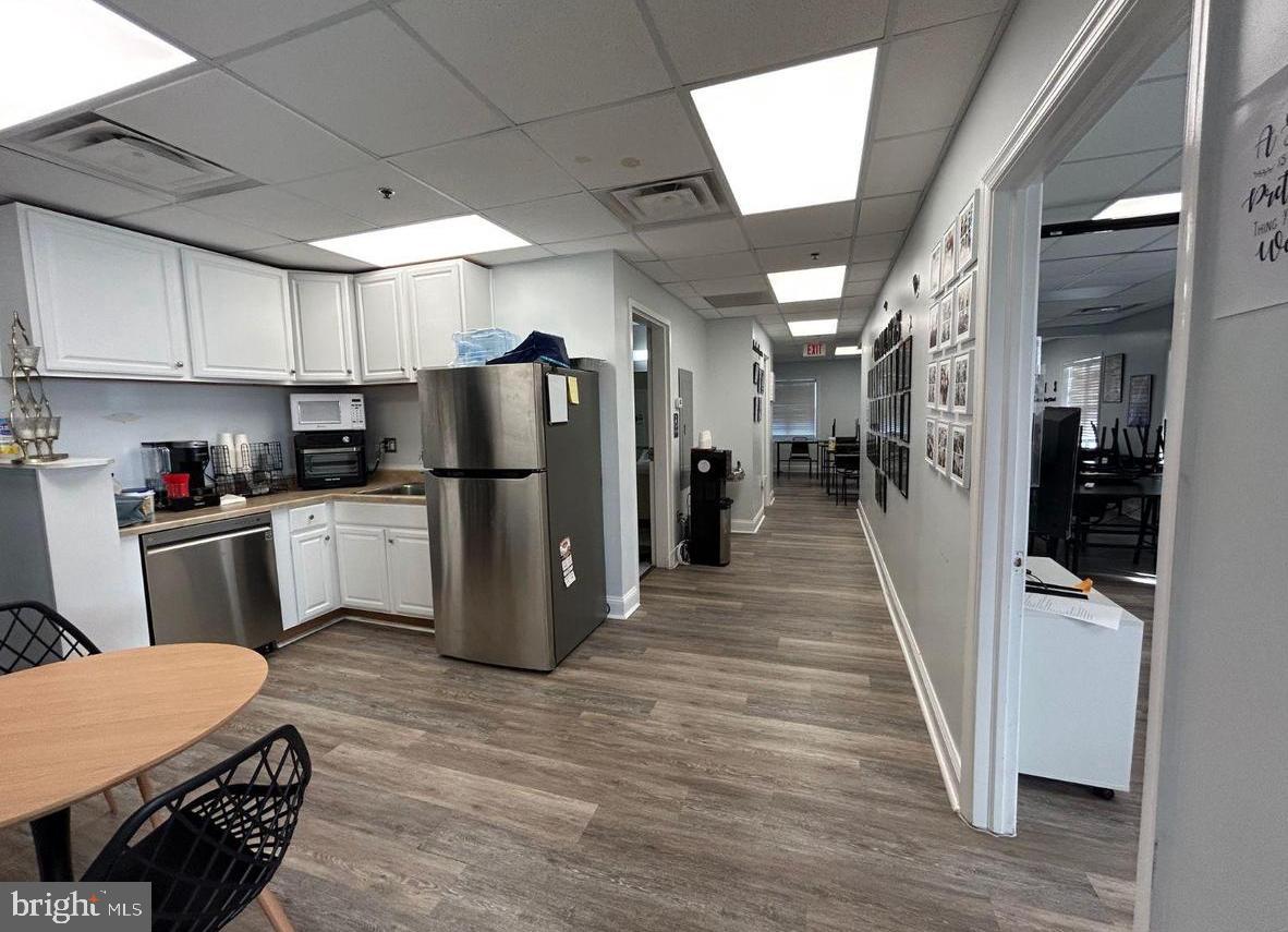 7430 HERITAGE VILLAGE PLAZA 201