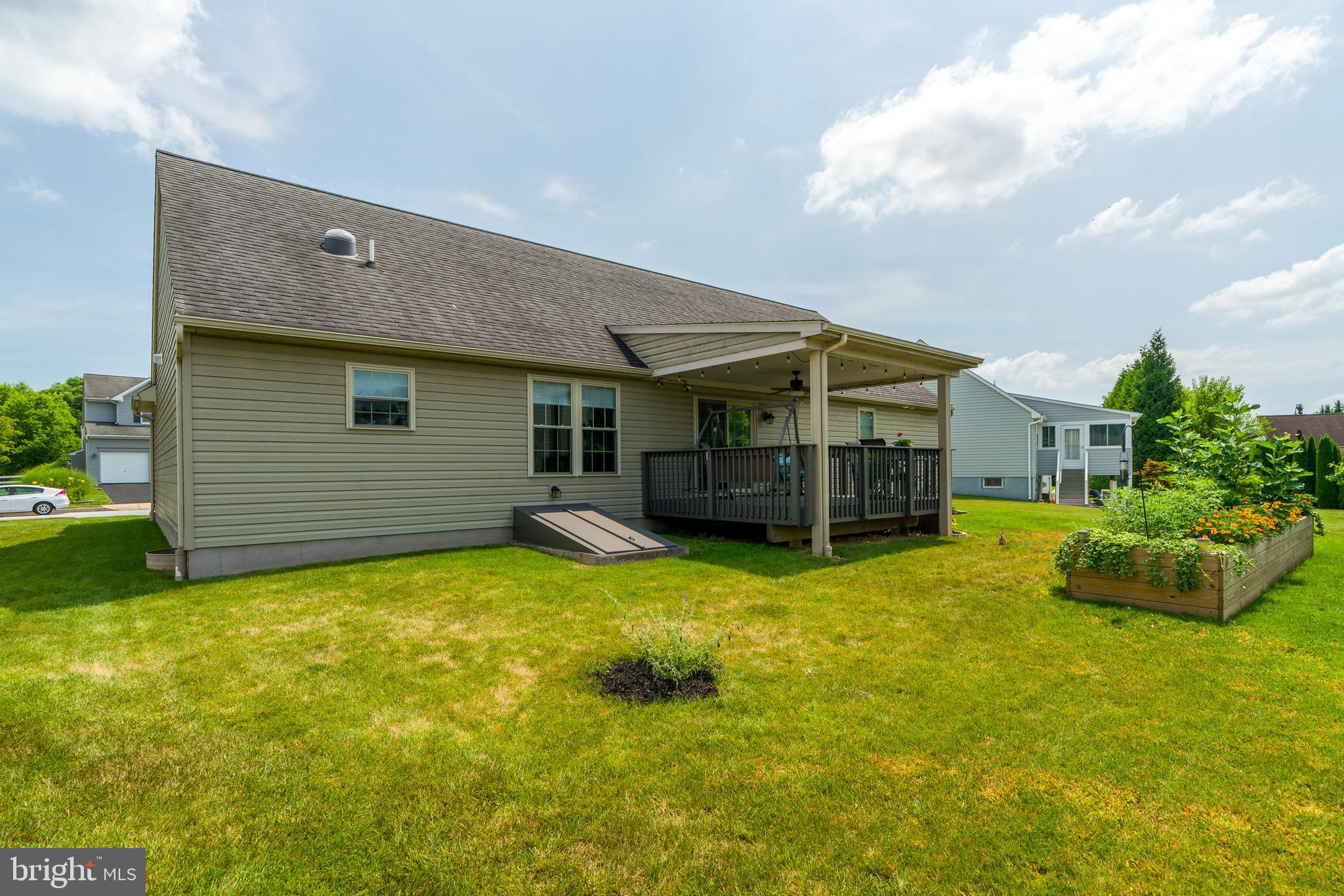 280 GREYSTONE LANE
