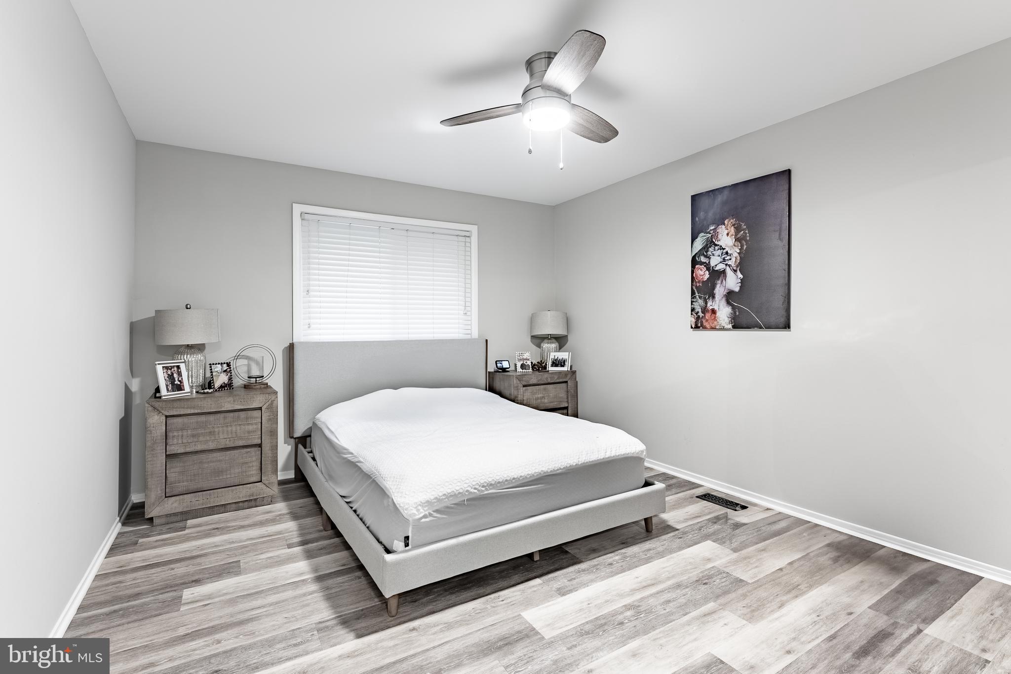 RESTON - Residential