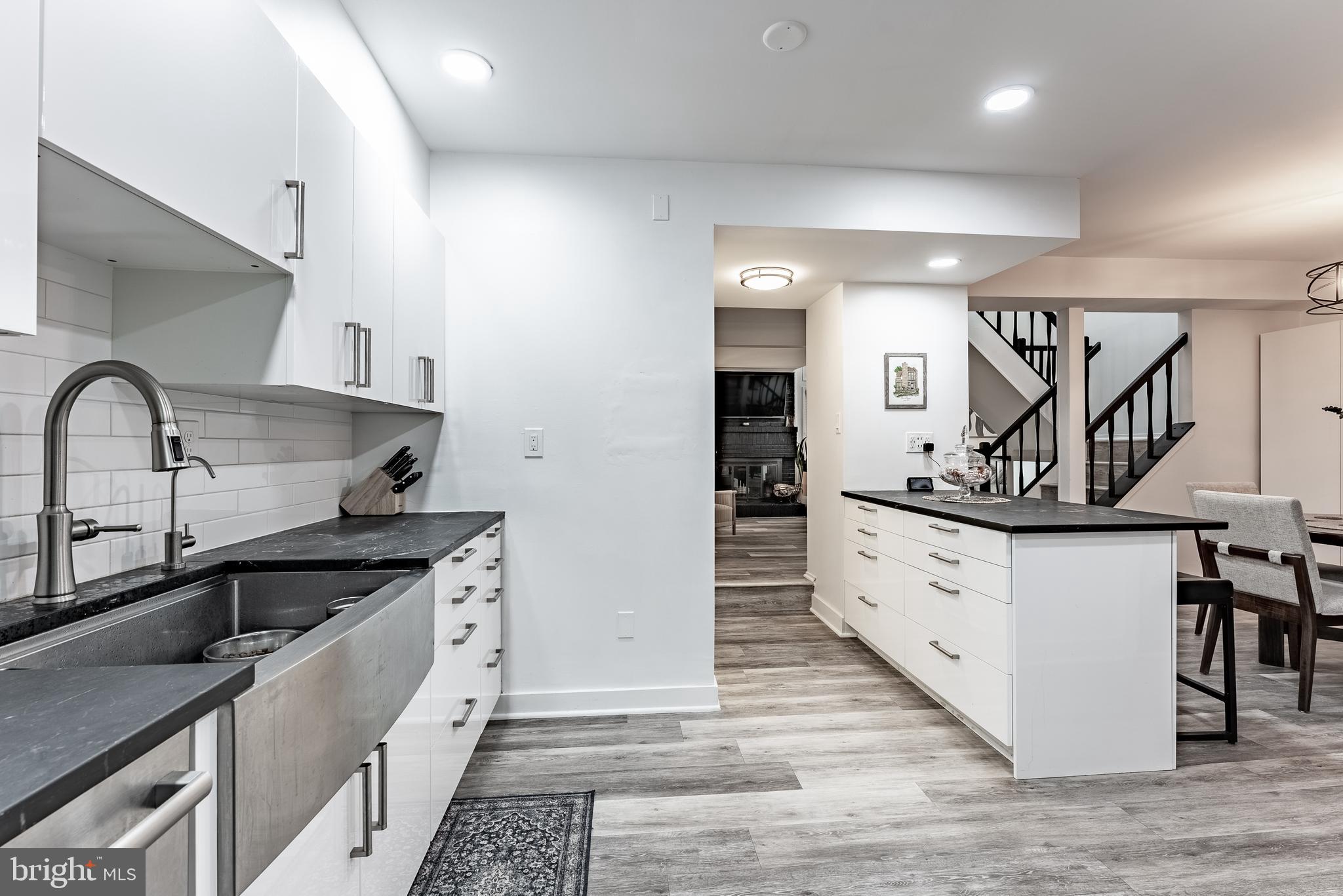 RESTON - Residential