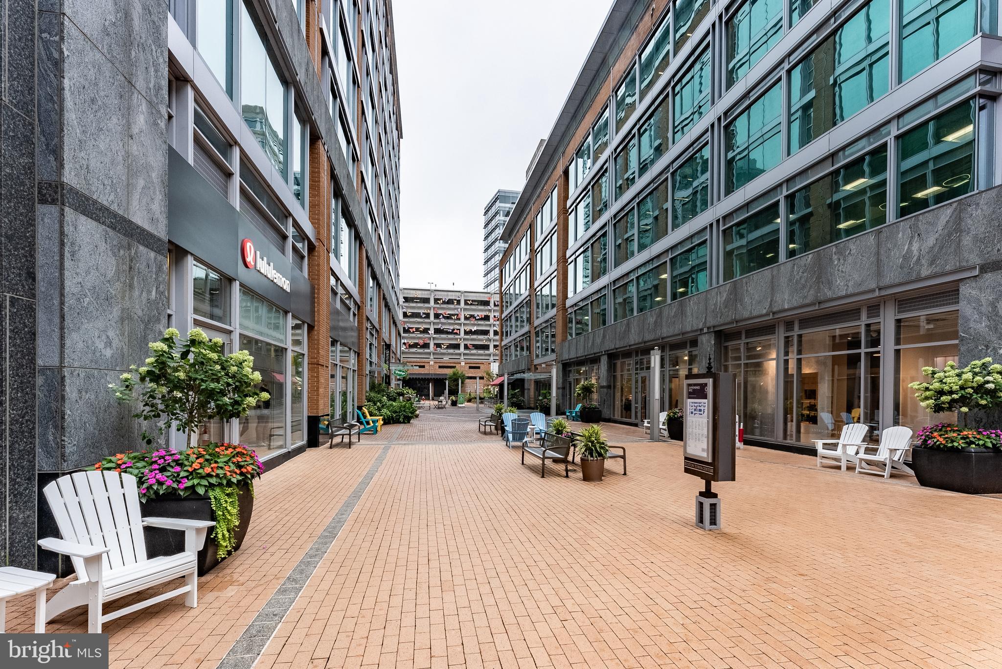 RESTON - Residential