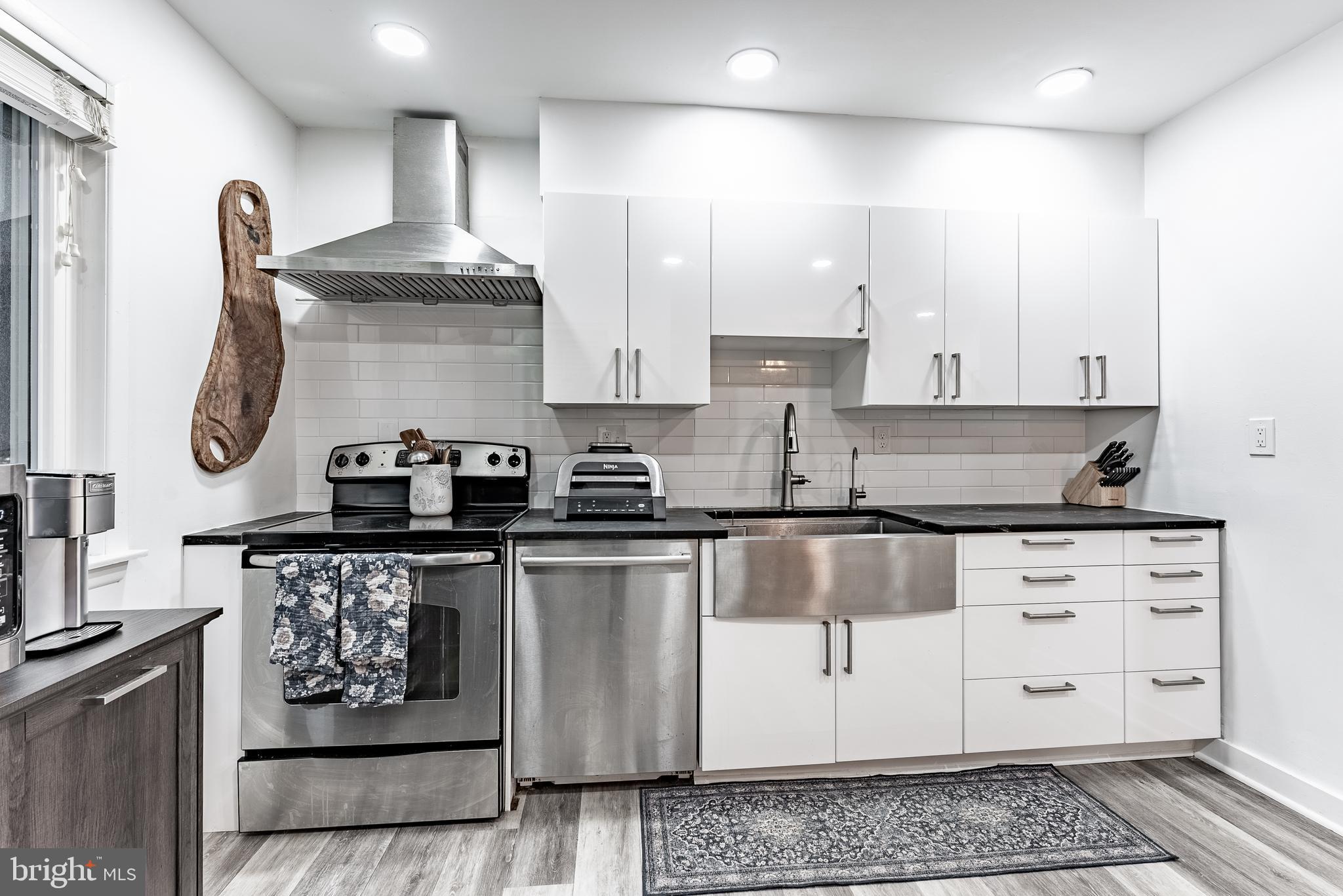 RESTON - Residential