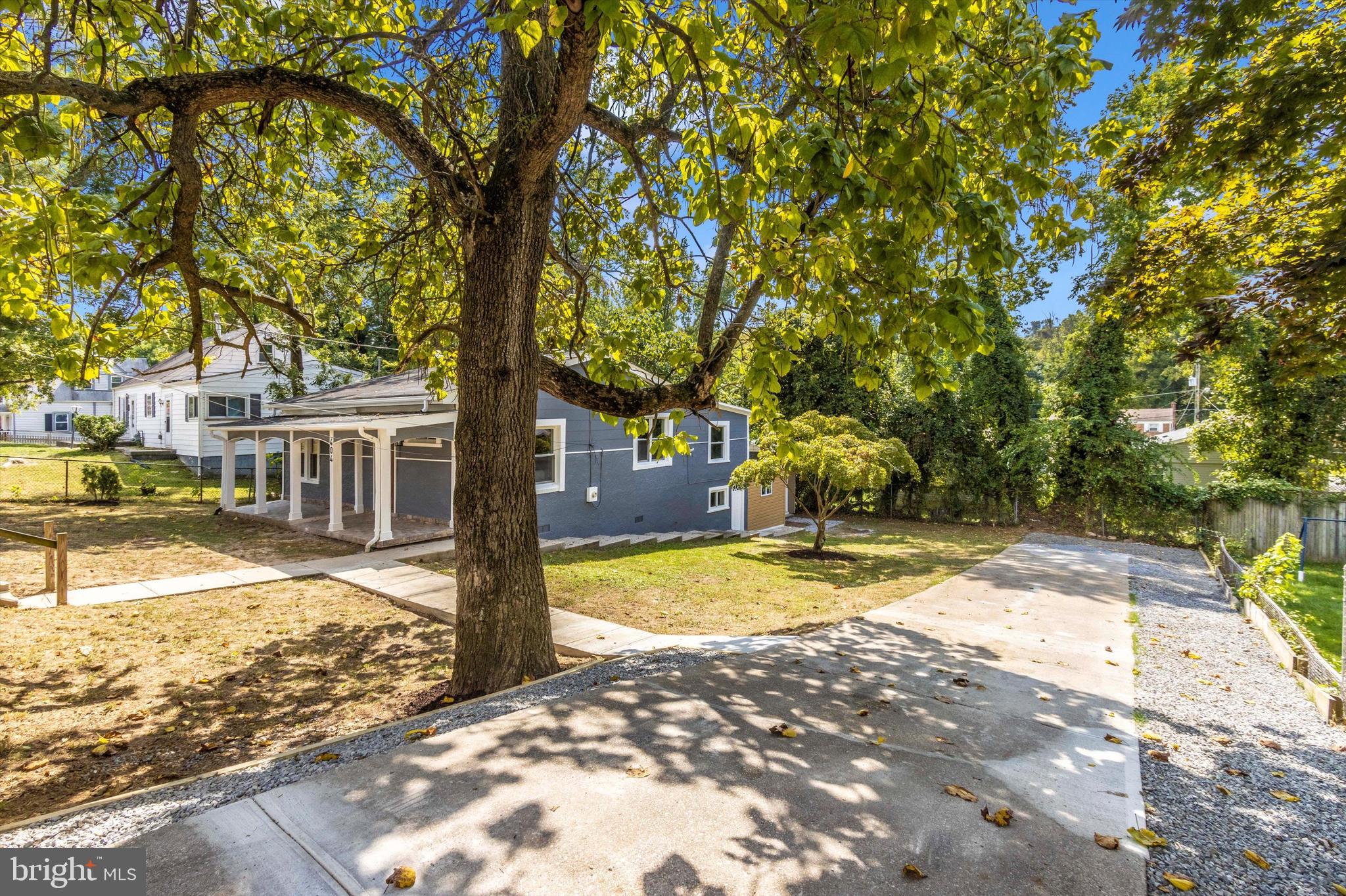 CARMODY HILLS - Residential Lease