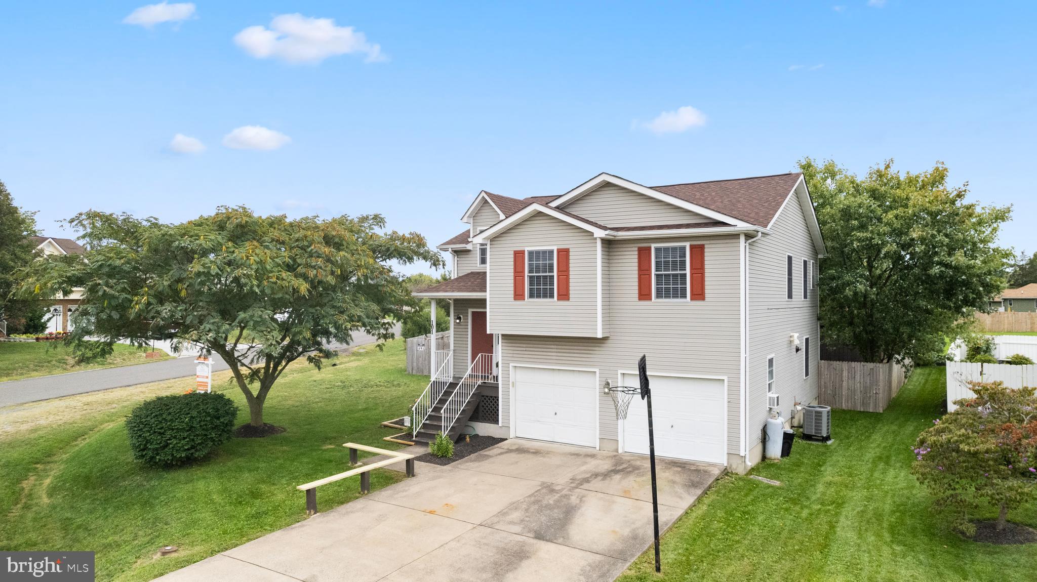 FREDERICKTOWNE ESTATES - Residential