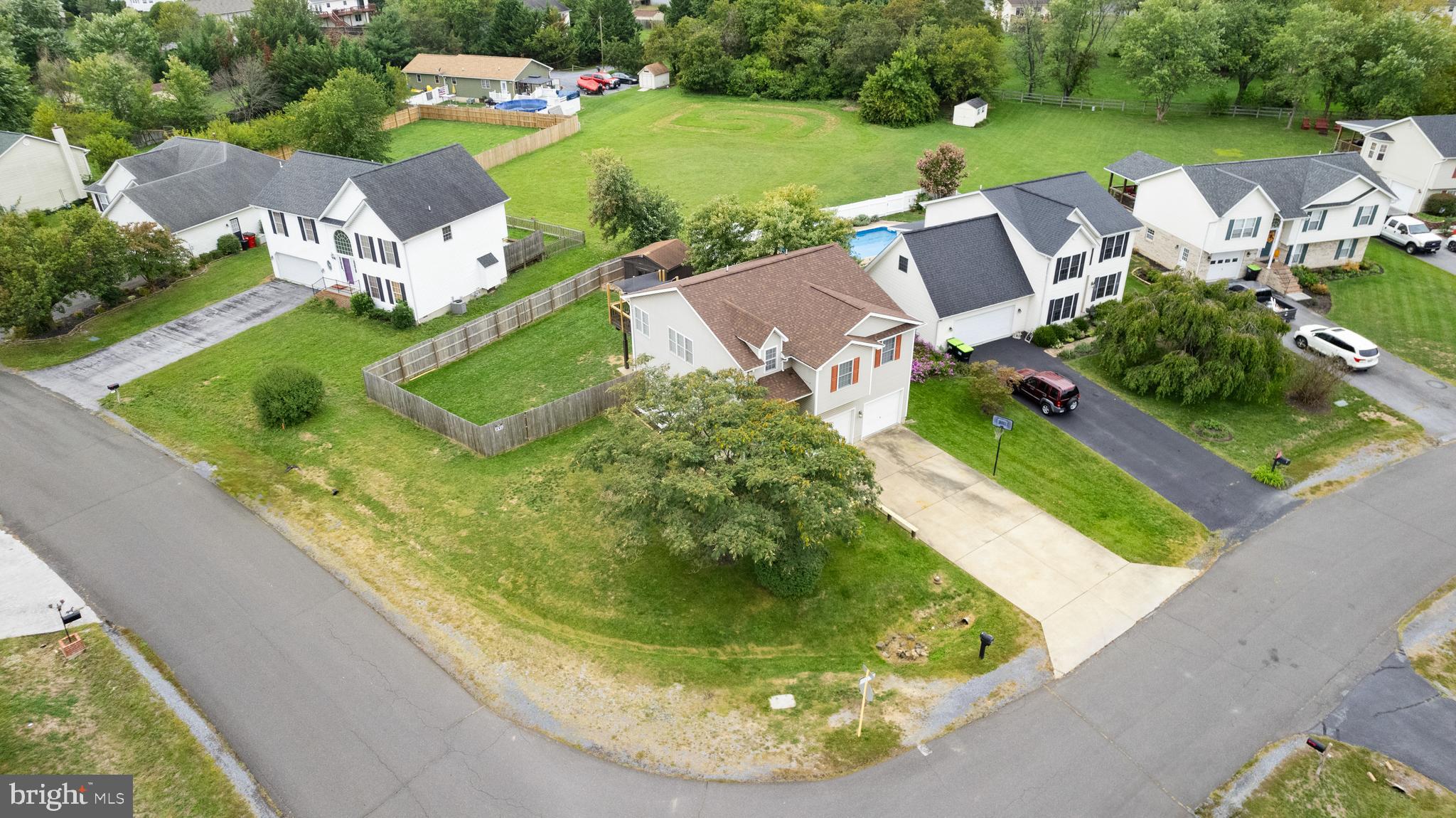 FREDERICKTOWNE ESTATES - Residential