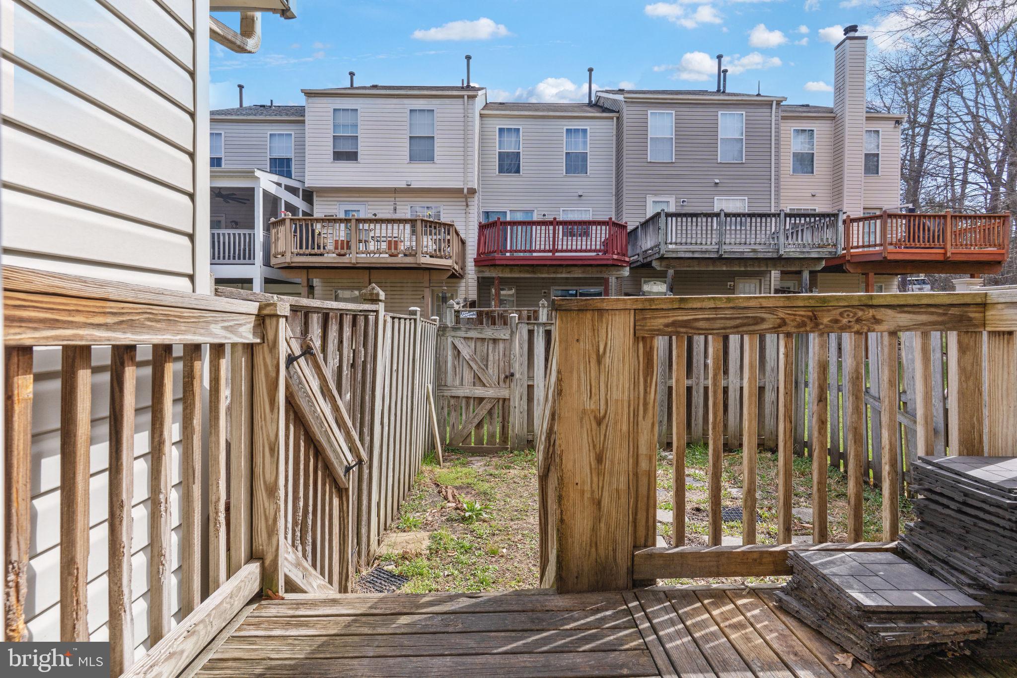 RUSSETT RESERVE - Residential Lease