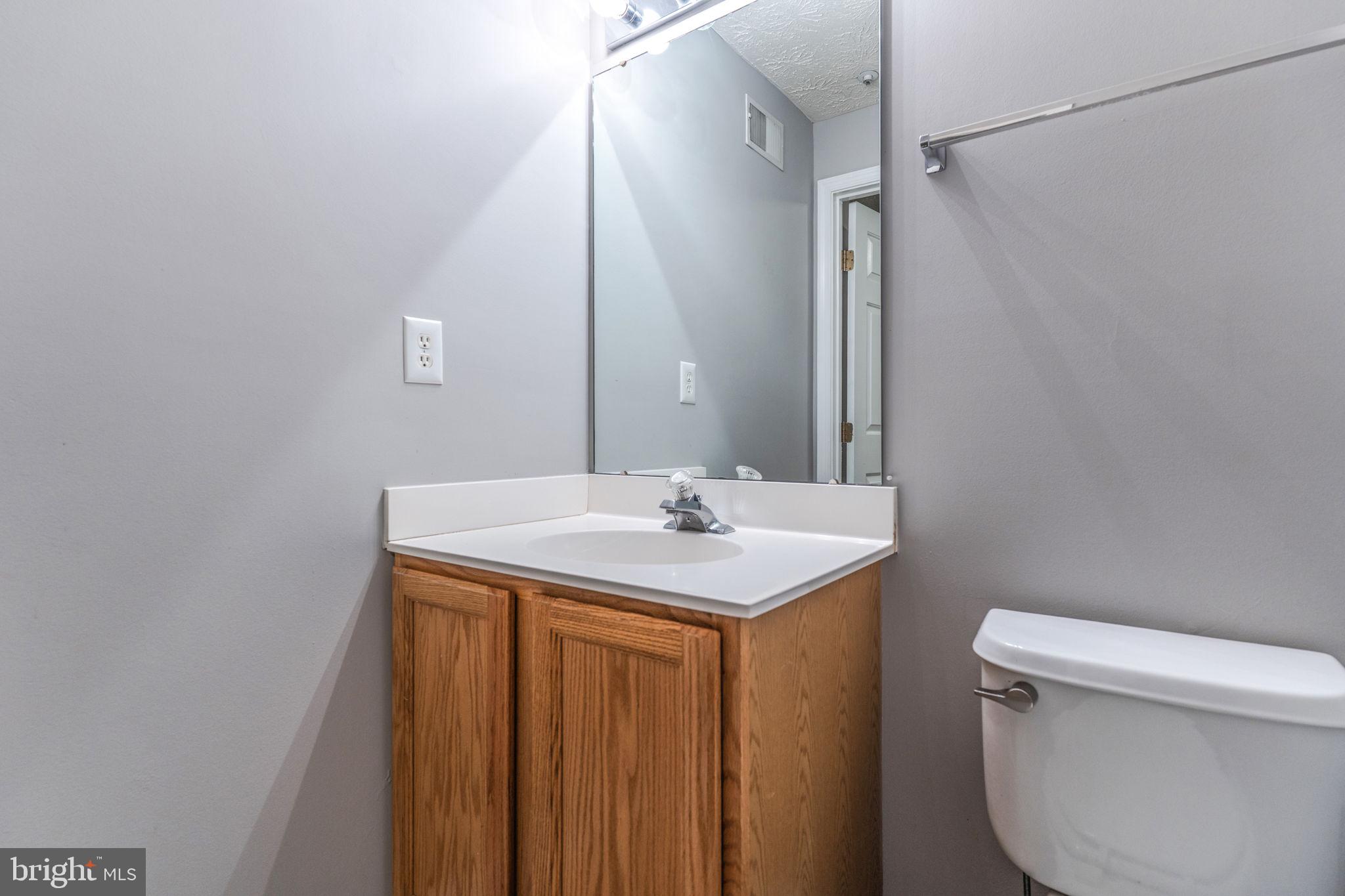 RUSSETT RESERVE - Residential Lease