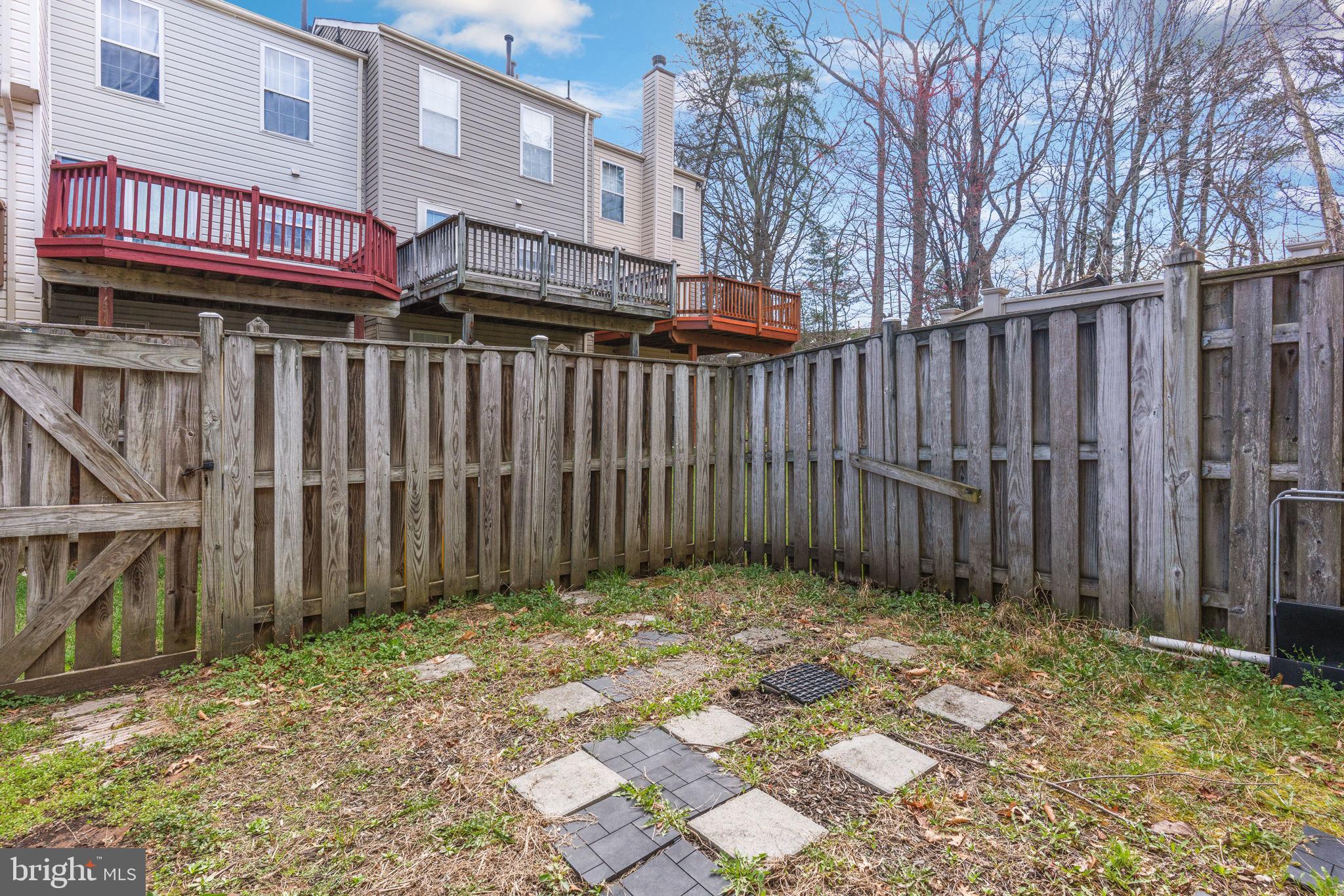 RUSSETT RESERVE - Residential Lease