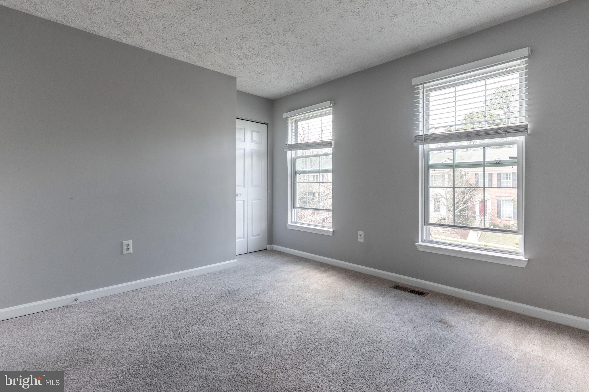 RUSSETT RESERVE - Residential Lease