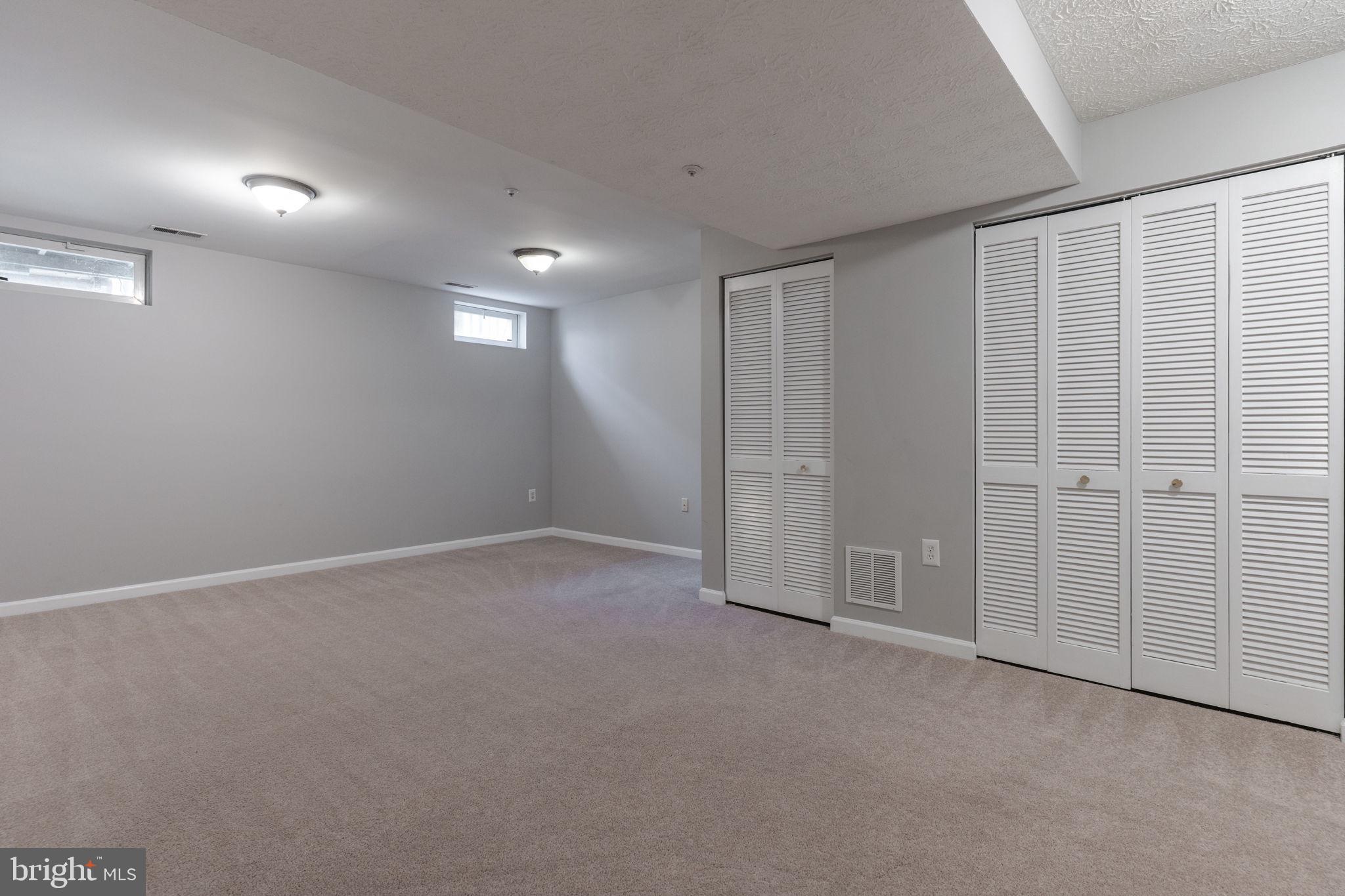 RUSSETT RESERVE - Residential Lease