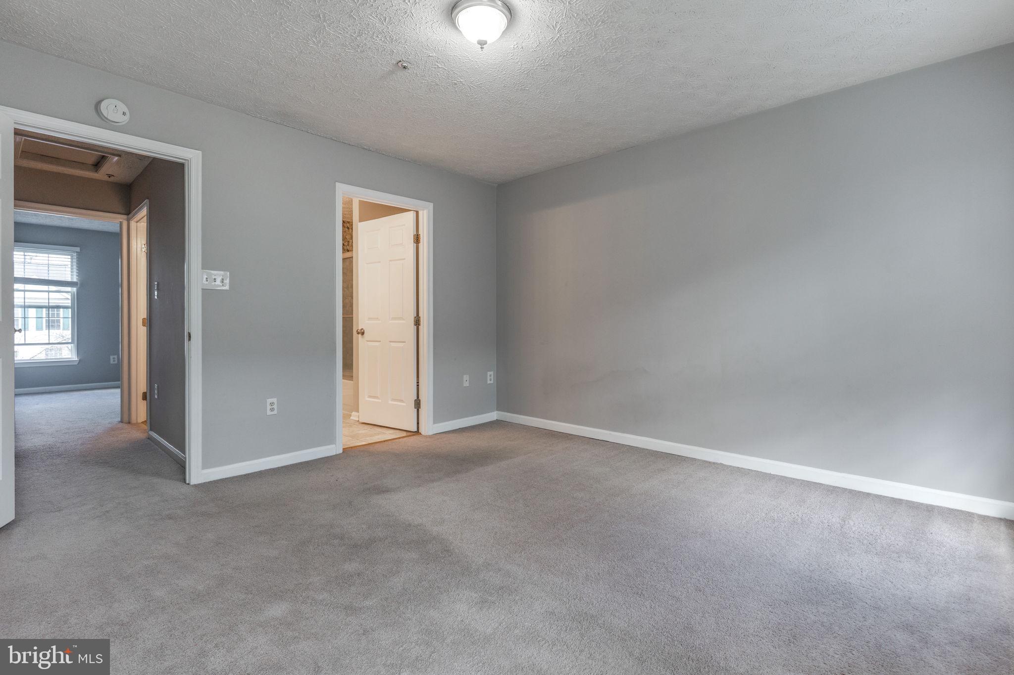 RUSSETT RESERVE - Residential Lease