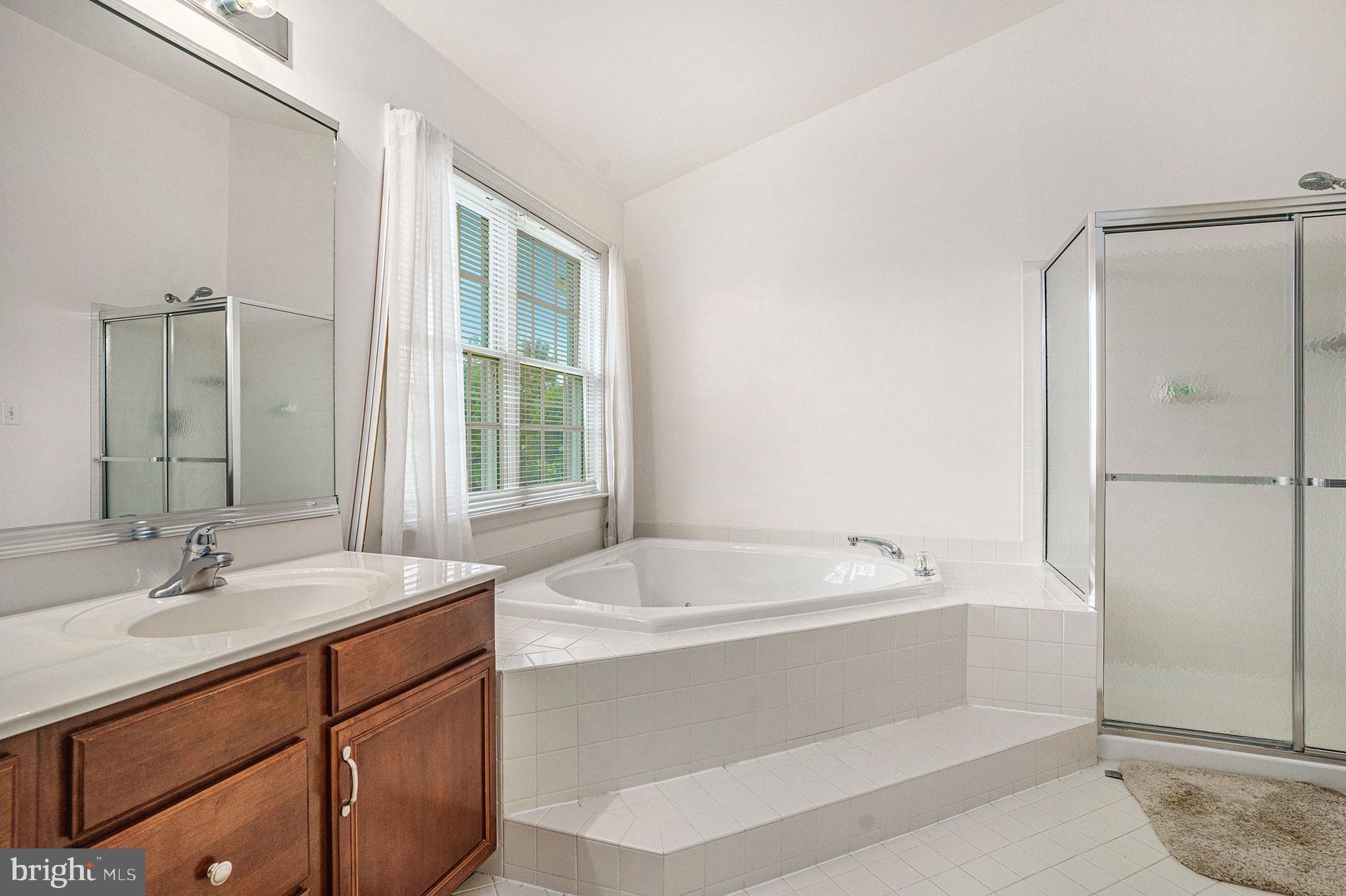 BLUE BELL CC - Residential